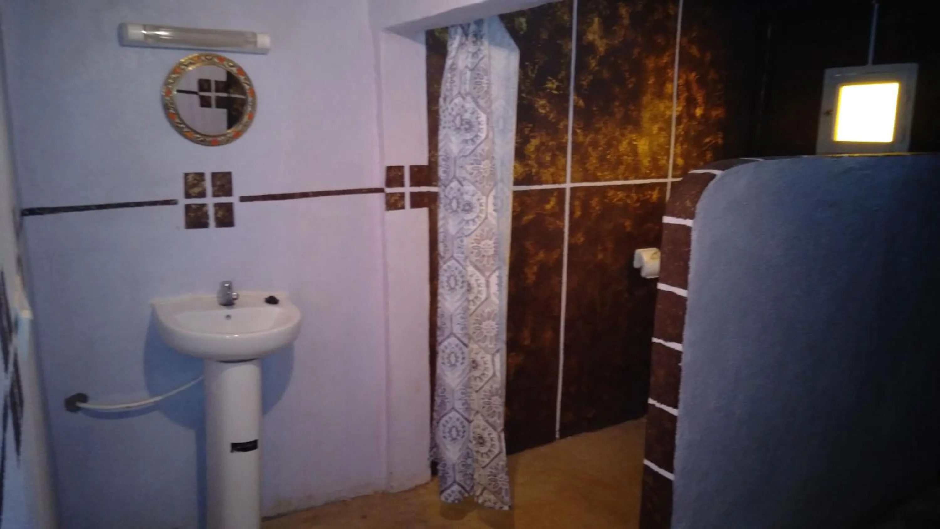 Bathroom in Auberge Aain Nakhla