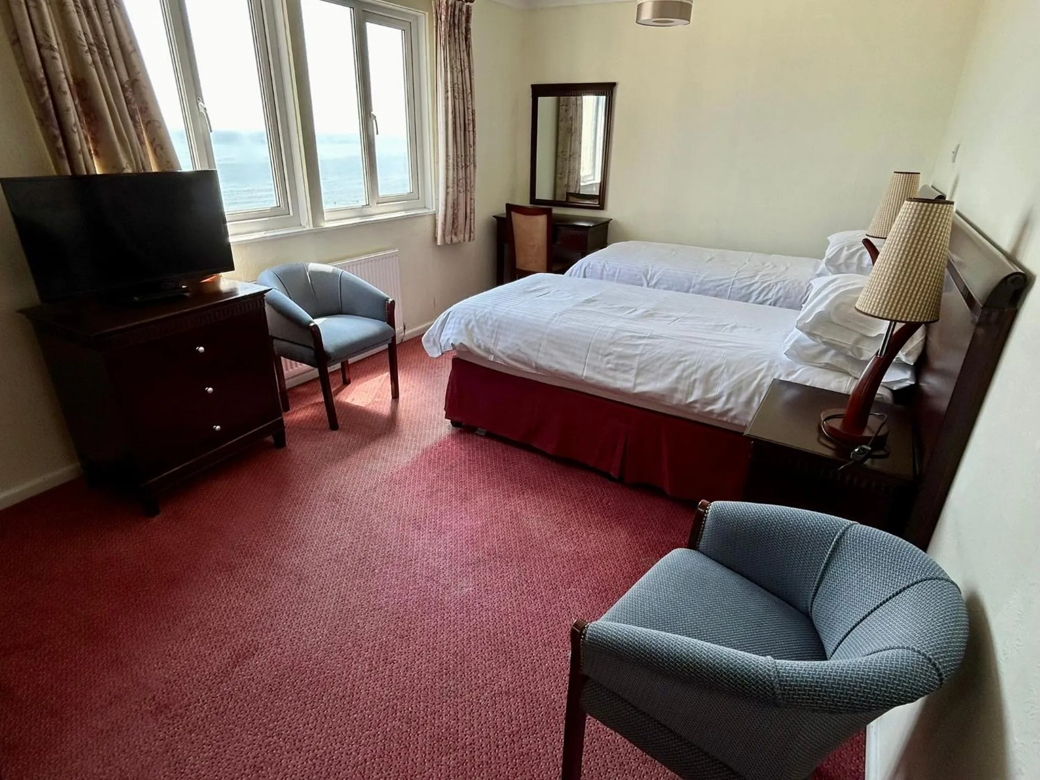 Bed in Regent Court - Seafront, Sandown, Isle of Wight