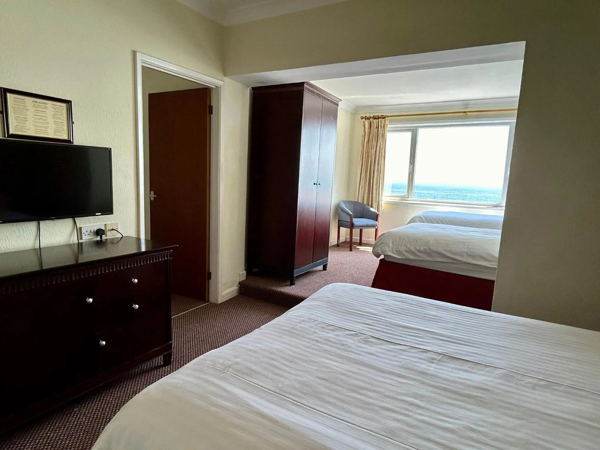 Bed in Regent Court - Seafront, Sandown, Isle of Wight