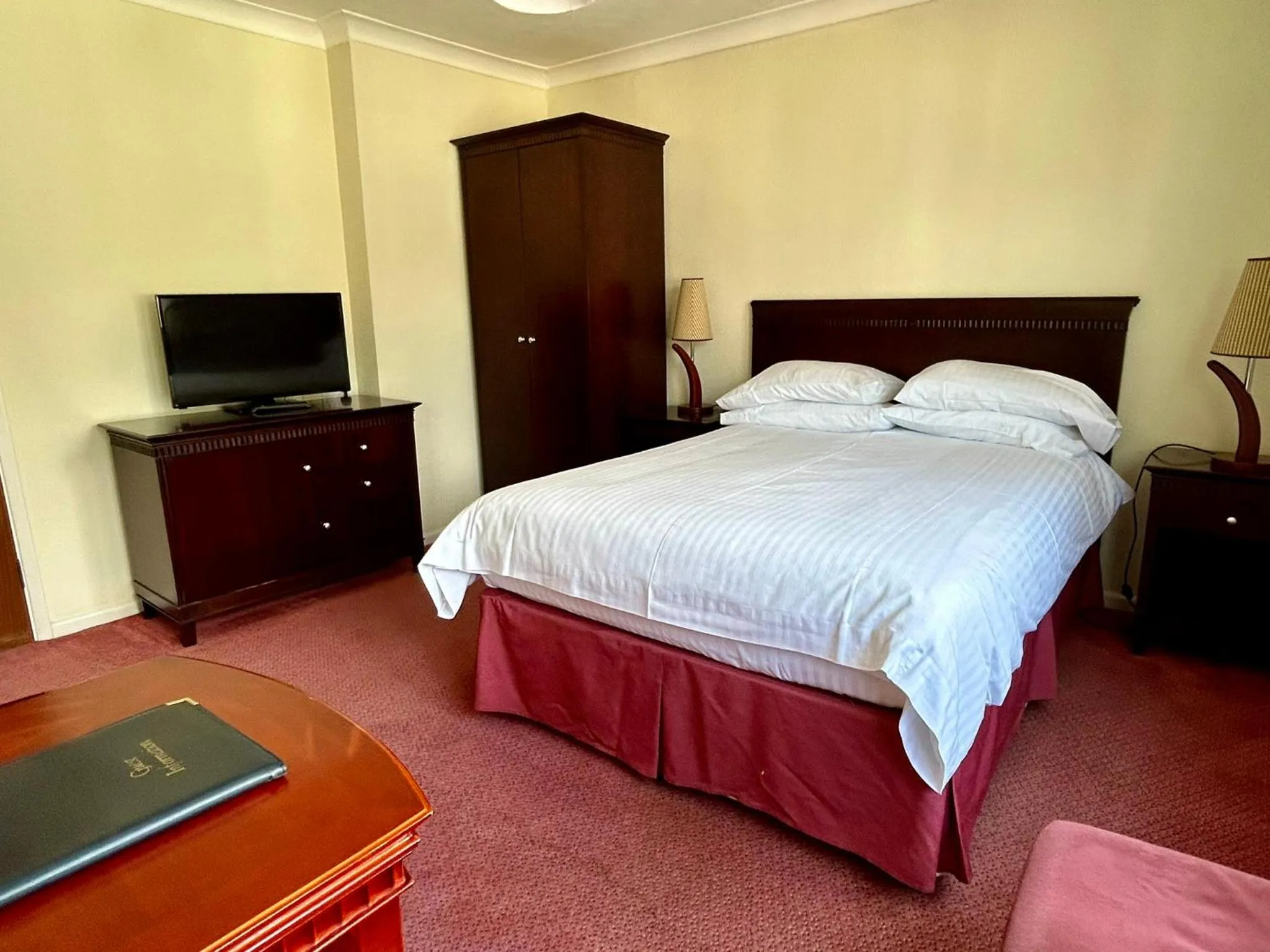 Bed in Regent Court - Seafront, Sandown, Isle of Wight