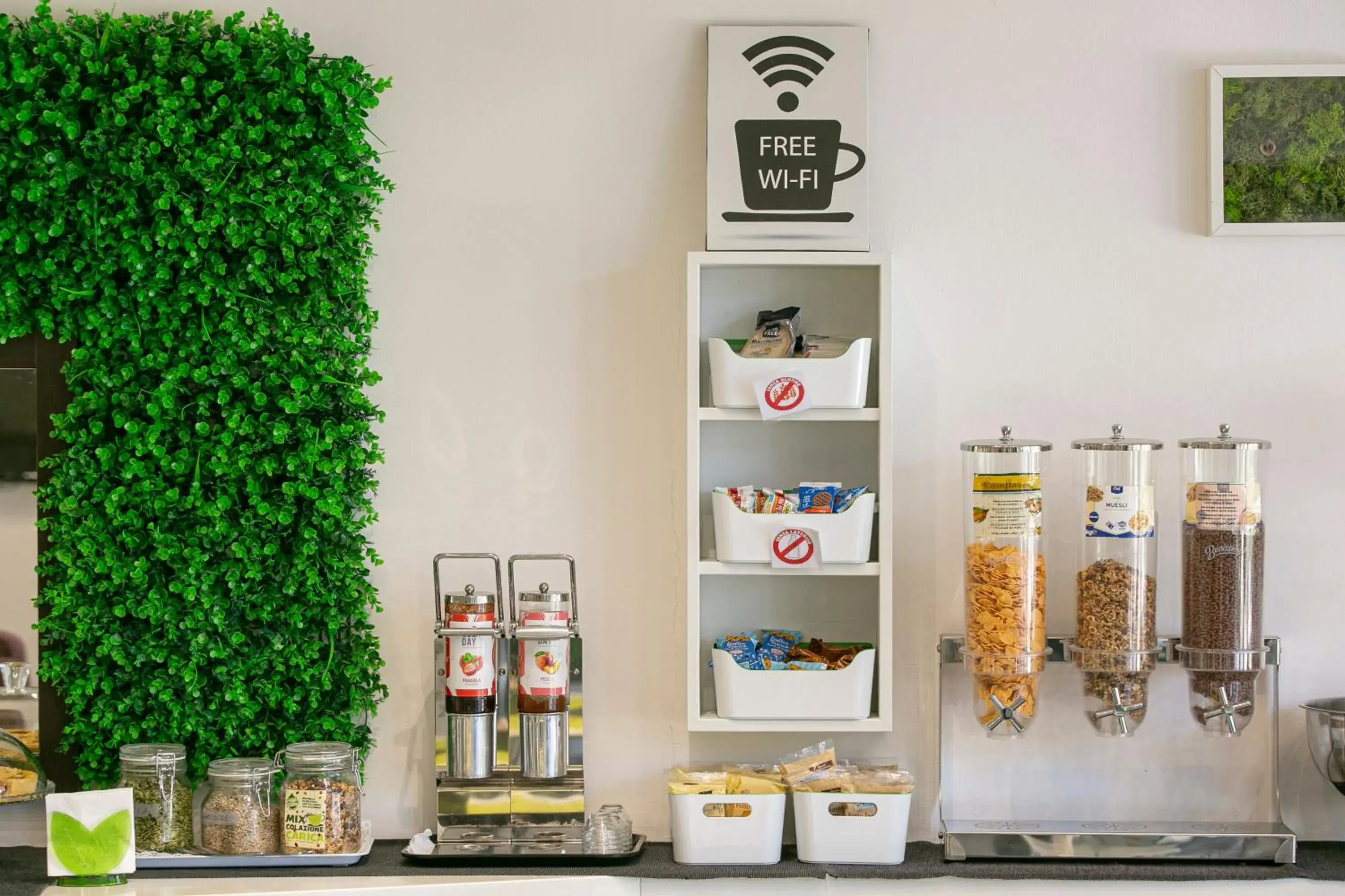 Breakfast in Hotel Boomerang Breakfast in Hotel Boomerang