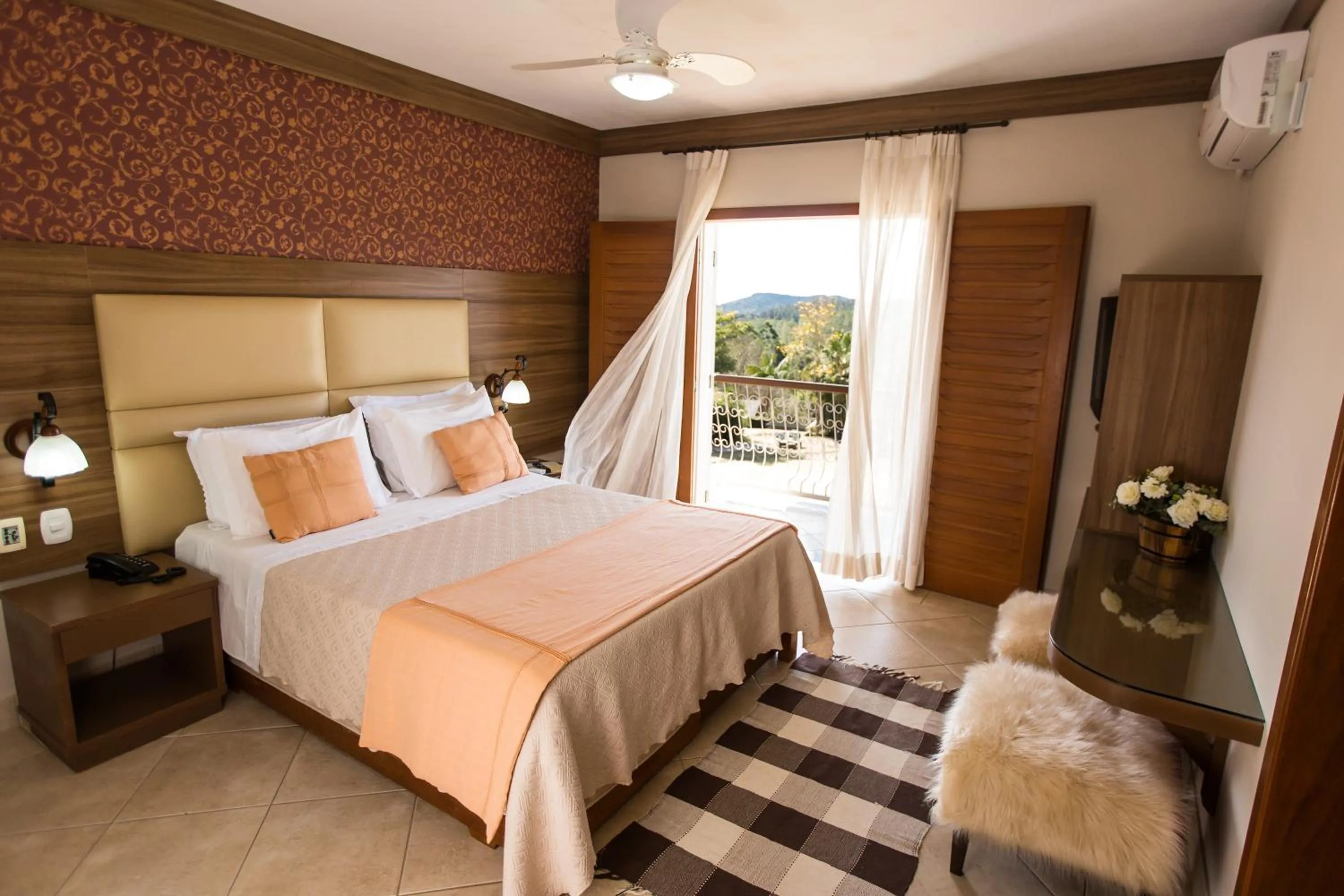 Bed in Pousada Lusitânia