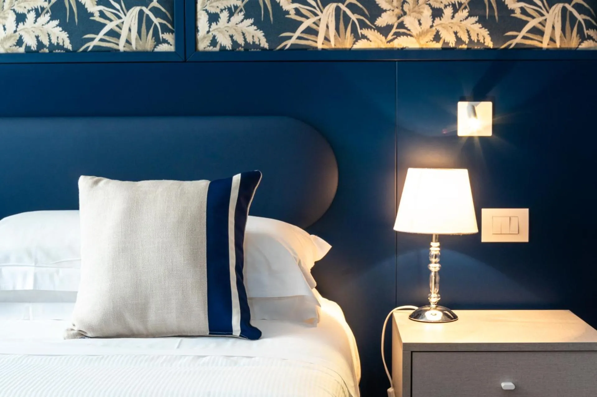 Bed in Hotel Monte Rosa