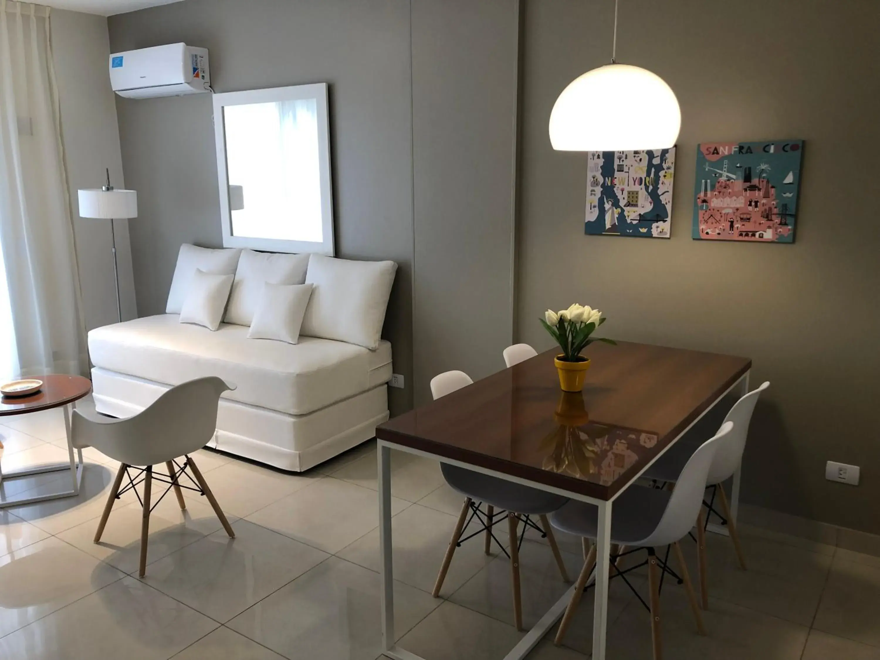 Deluxe Apartment in Edificio Celedonio Gutiérrez 651 Deluxe Apartment in Edificio Celedonio Gutiérrez 651