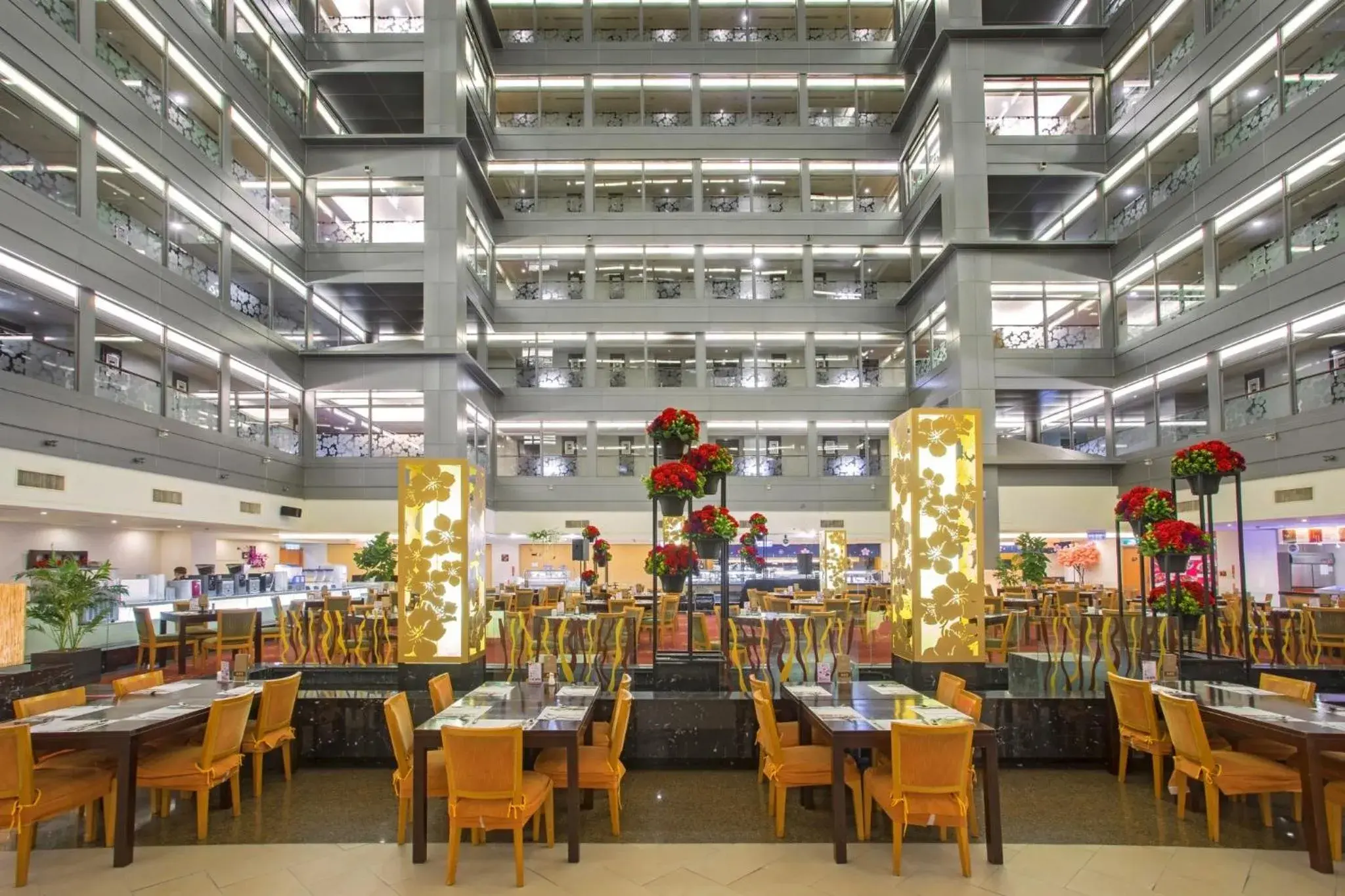 Restaurant/places to eat in Nice Prince Hotel Restaurant/places to eat in Nice Prince Hotel