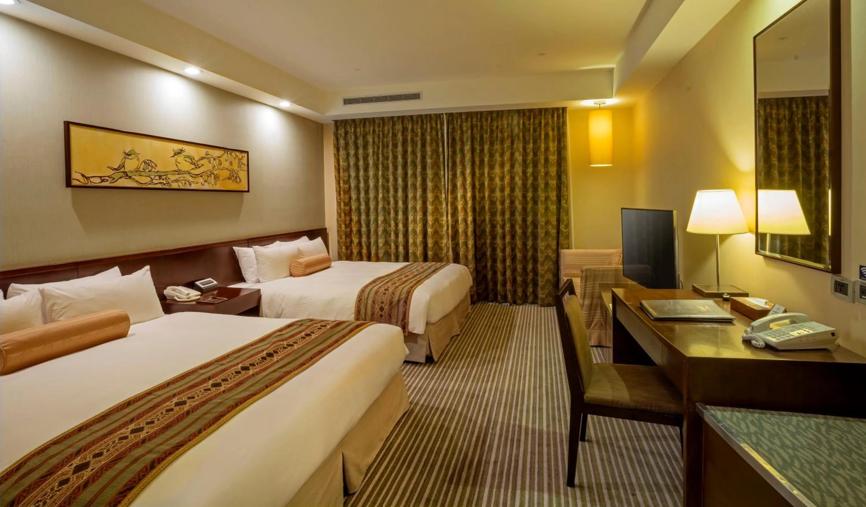 Photo of the whole room, Bed in Nice Prince Hotel