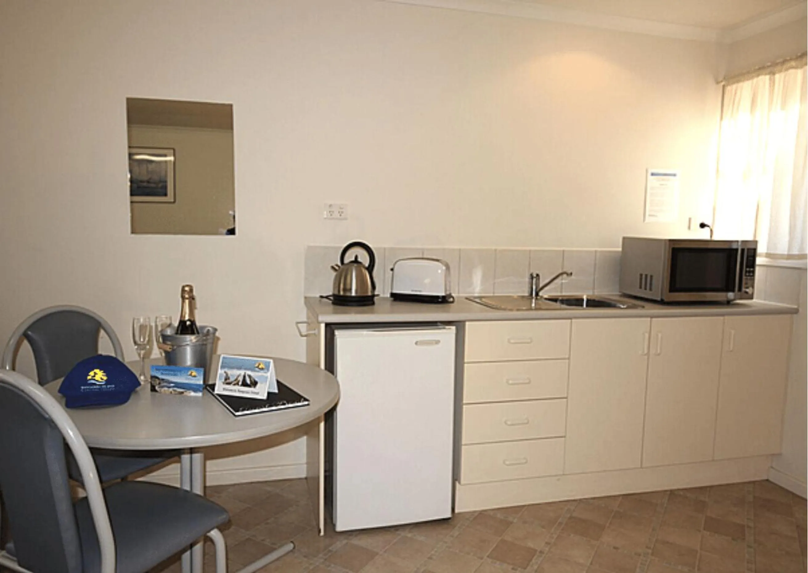 Kitchen or kitchenette in Kangaroo Island Coastal Villas