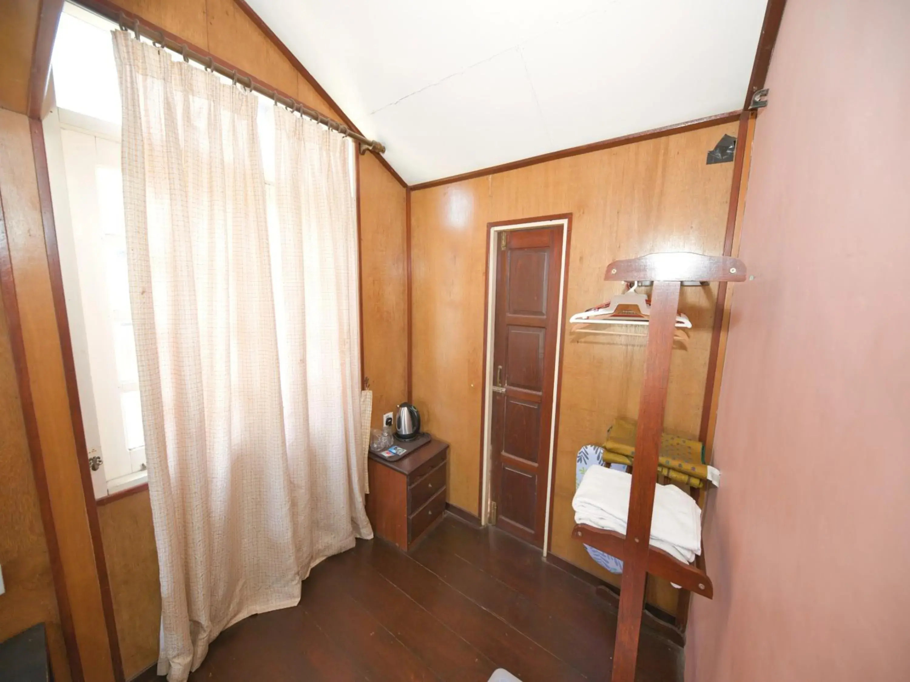 Bedroom in Hotel O Teratak Samuderakita, Chalet & Guesthouse Bedroom in Hotel O Teratak Samuderakita, Chalet & Guesthouse