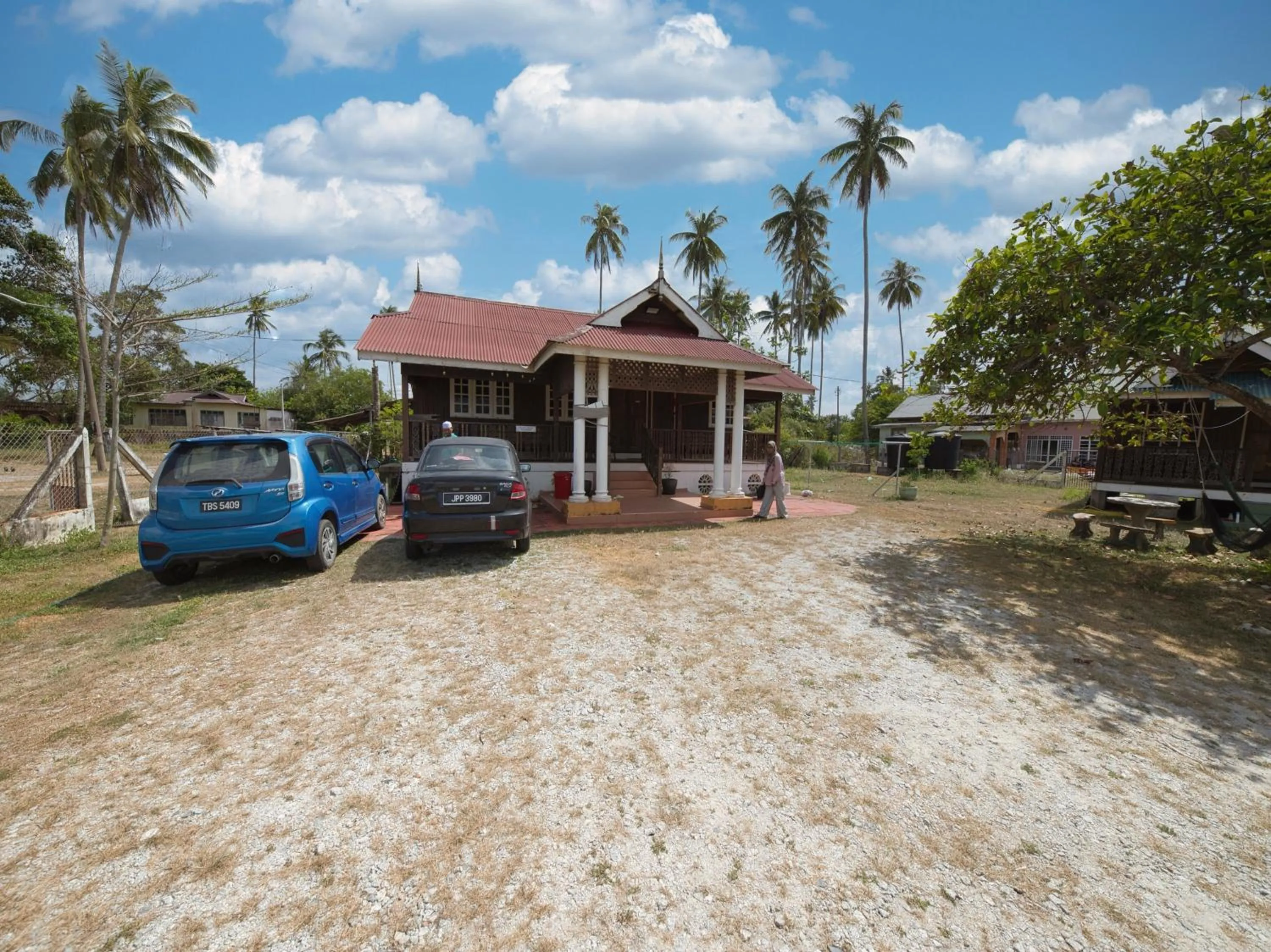 Facade/entrance in Hotel O Teratak Samuderakita, Chalet & Guesthouse