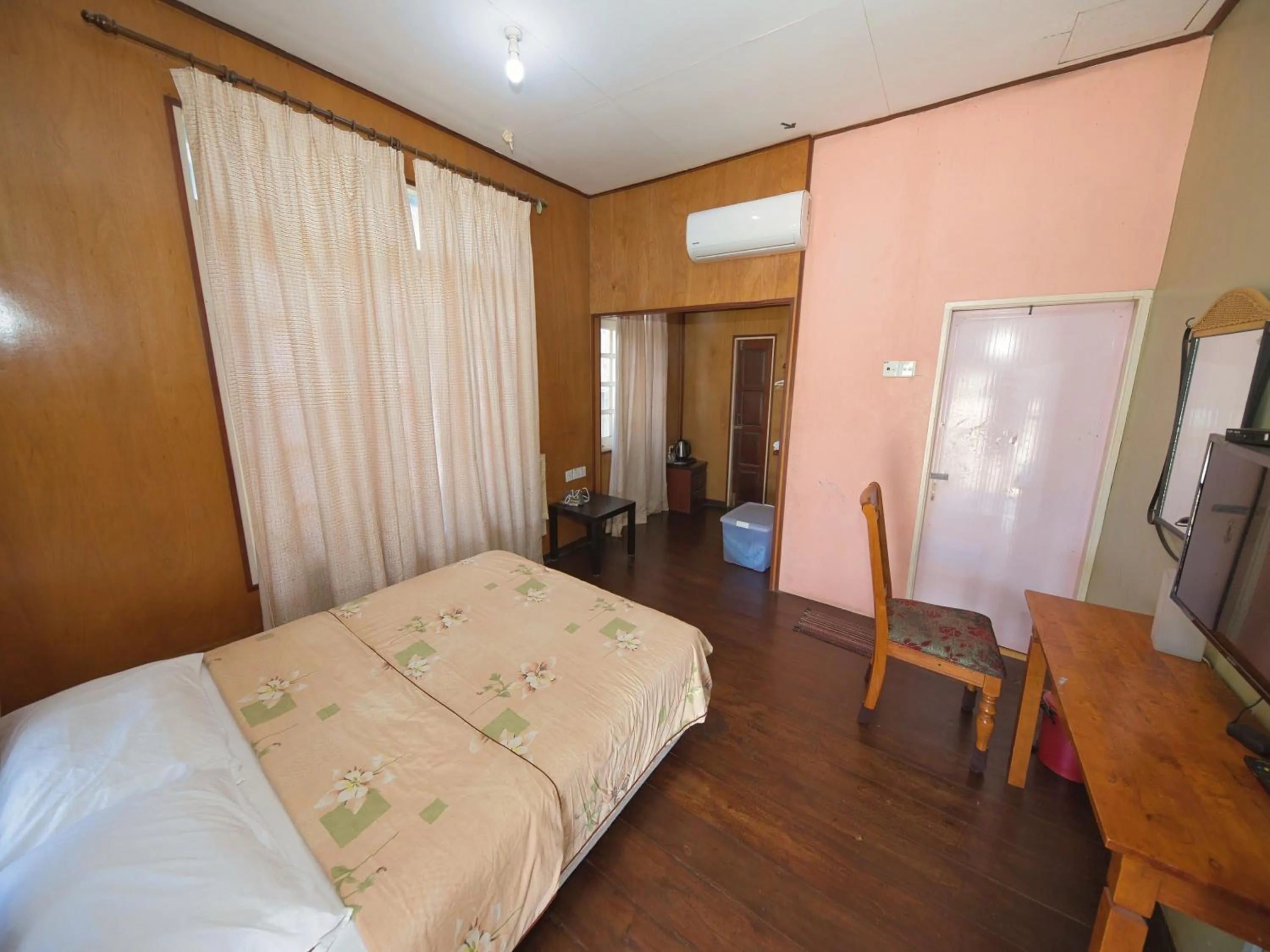 Bedroom, Bed in Hotel O Teratak Samuderakita, Chalet & Guesthouse