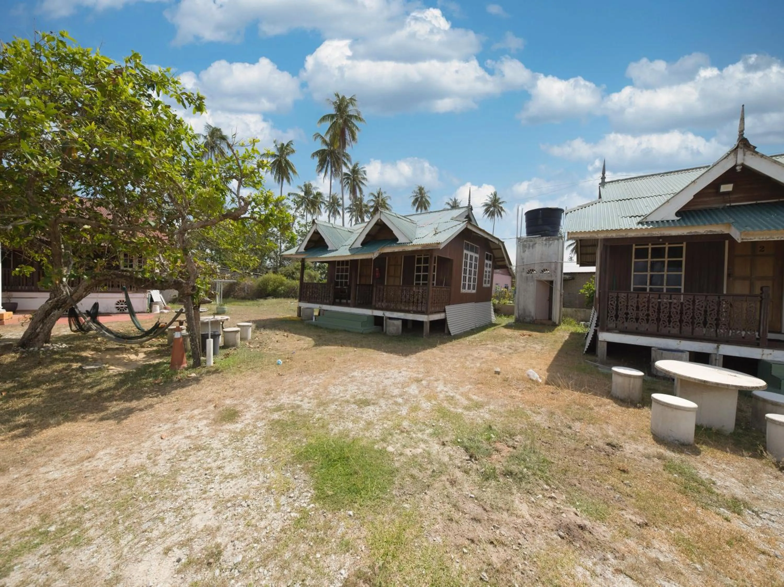 Facade/entrance in Hotel O Teratak Samuderakita, Chalet & Guesthouse