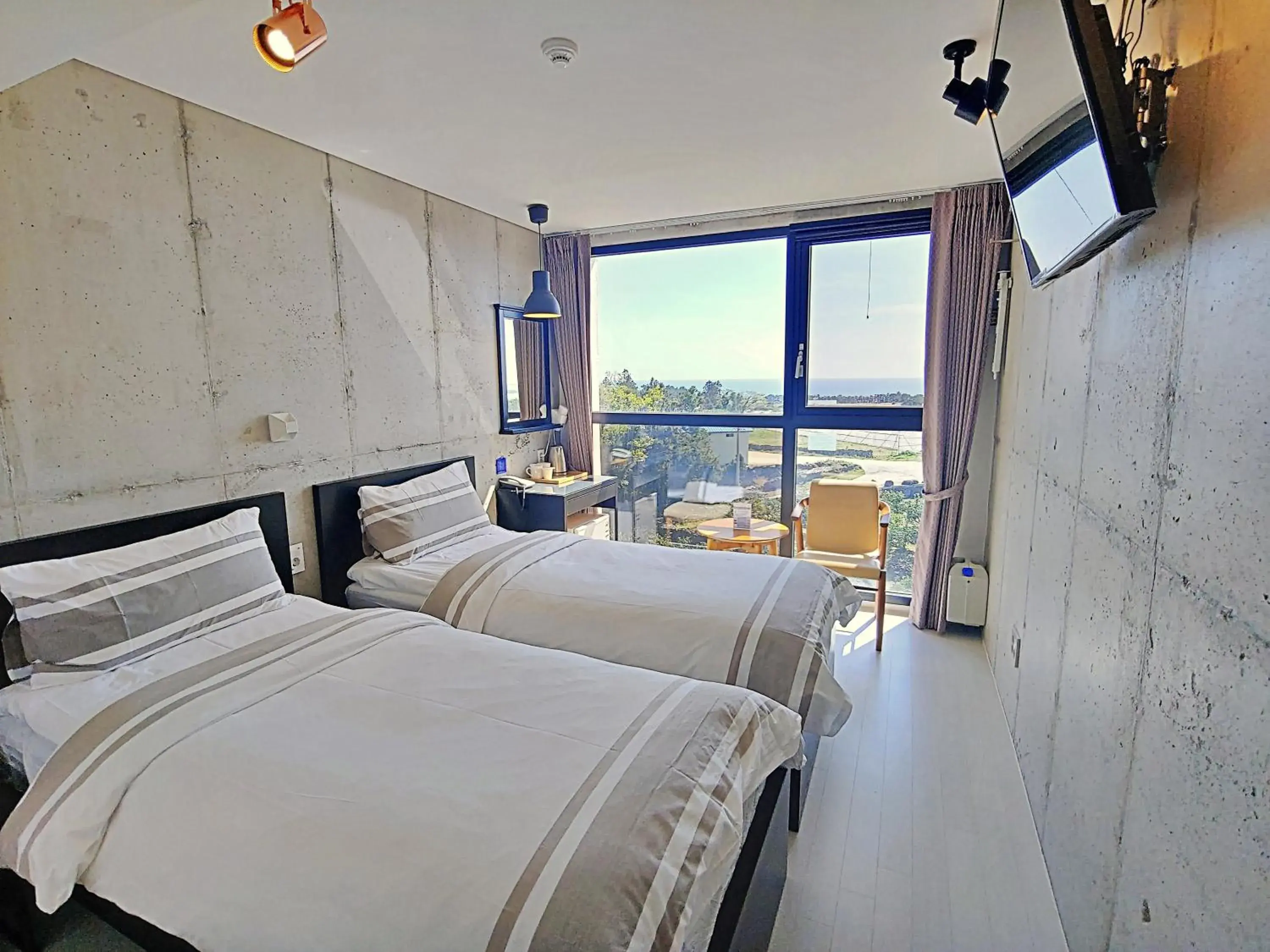 Photo of the whole room, Bed in Hotel Stay Interview Jeju Photo of the whole room, Bed in Hotel Stay Interview Jeju