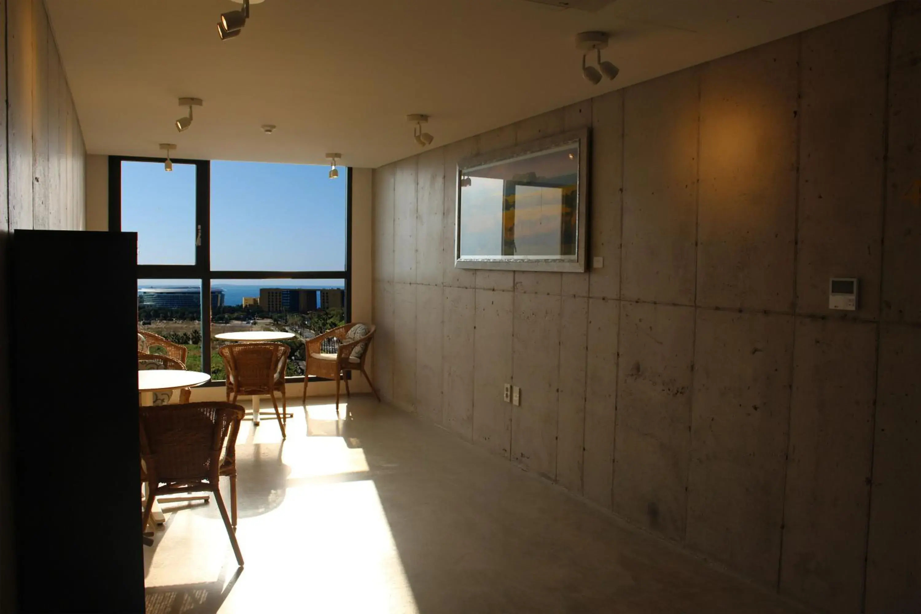 Communal lounge/ TV room in Hotel Stay Interview Jeju Communal lounge/ TV room in Hotel Stay Interview Jeju