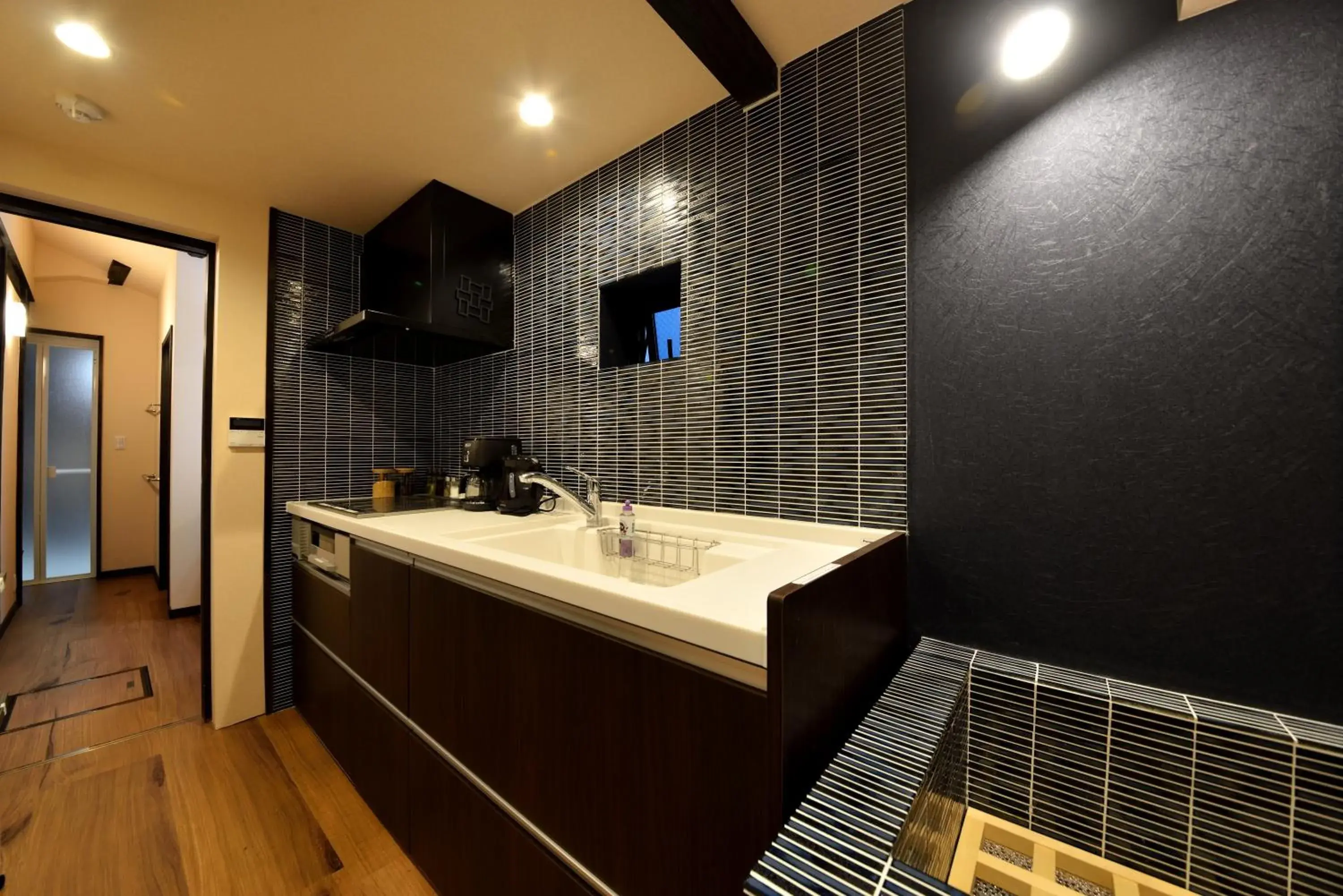 Kitchen or kitchenette, Bathroom in Machiya Kamo River 7