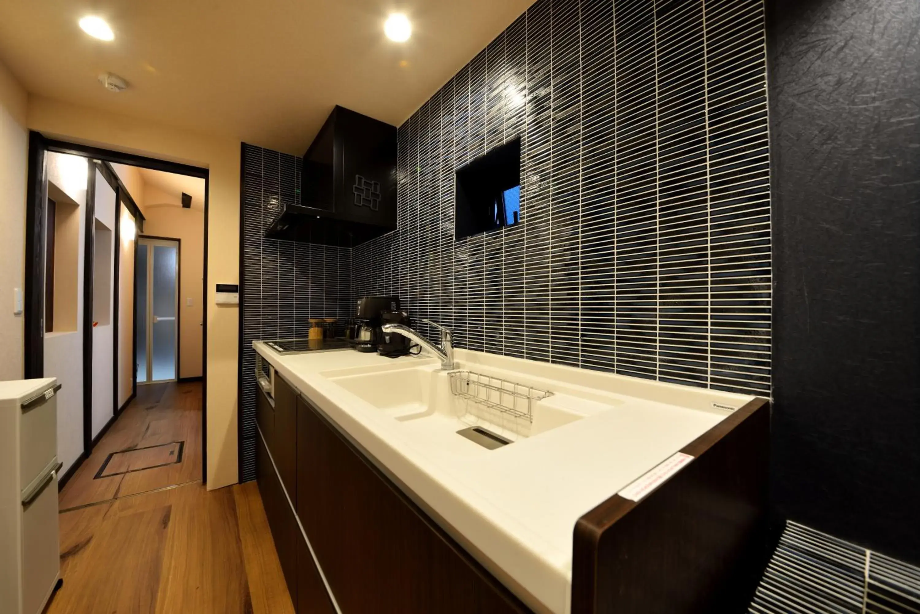 Kitchen or kitchenette, Bathroom in Machiya Kamo River 7