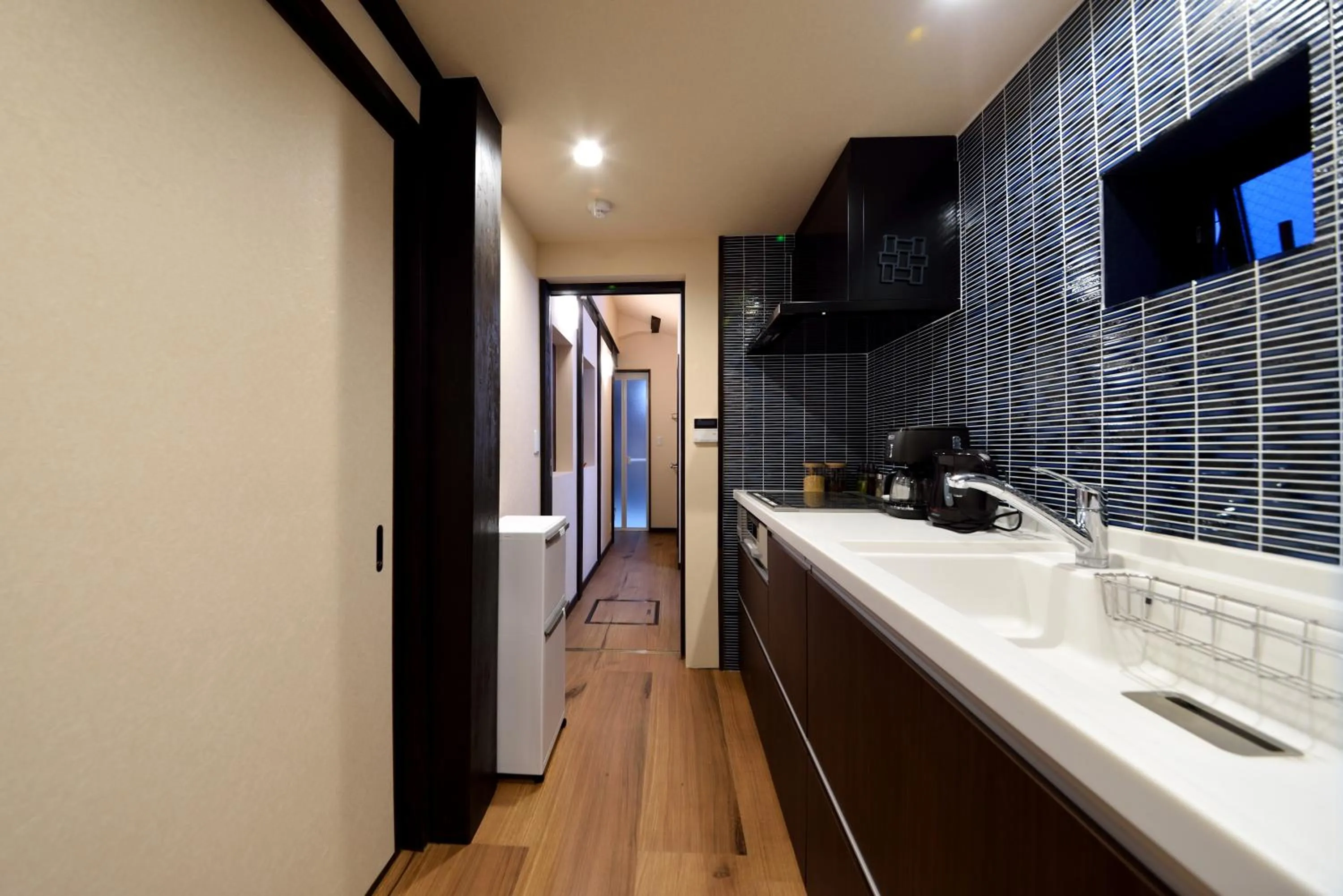 Kitchen or kitchenette in Machiya Kamo River 7