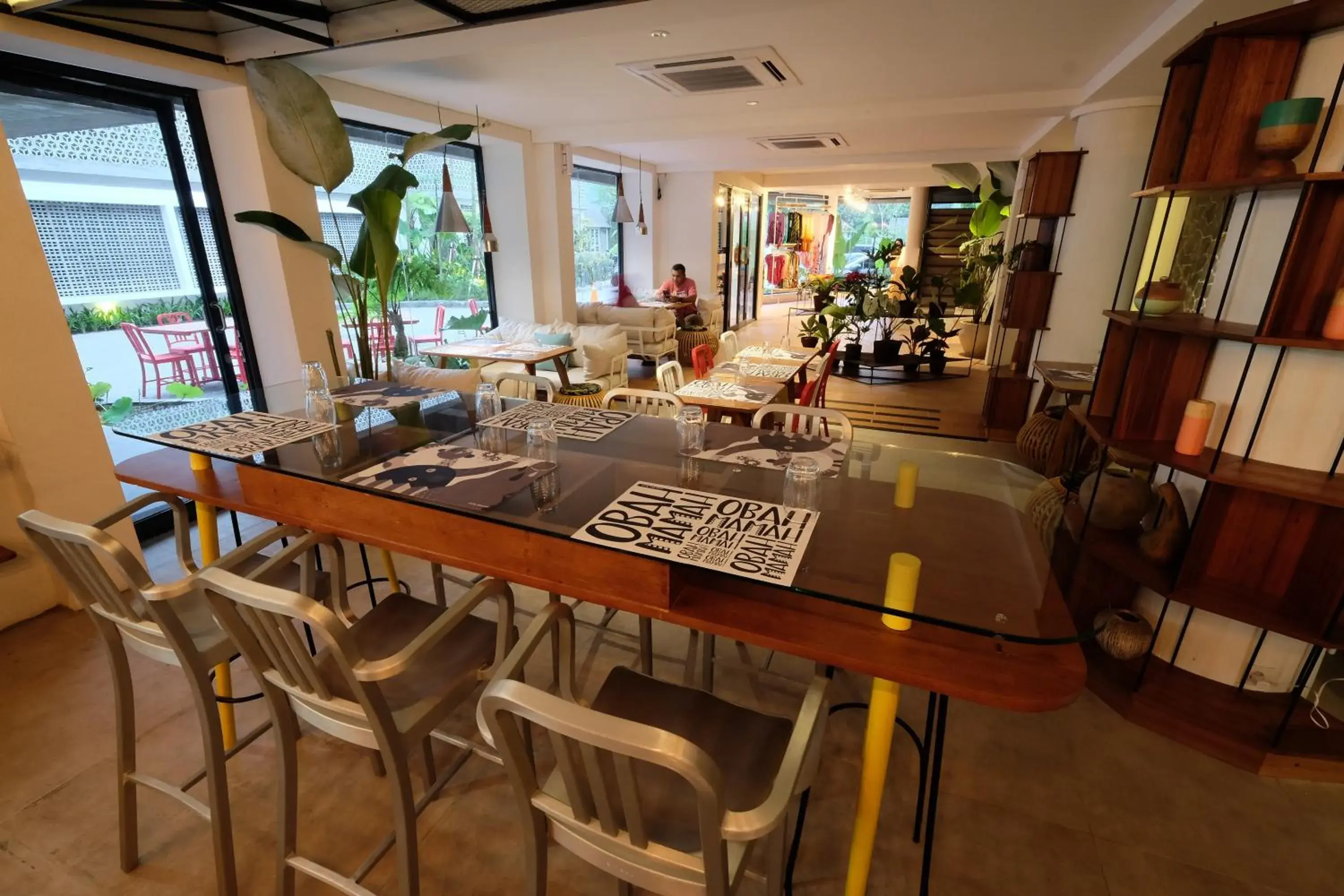 Restaurant/places to eat in YATS Colony Restaurant/places to eat in YATS Colony