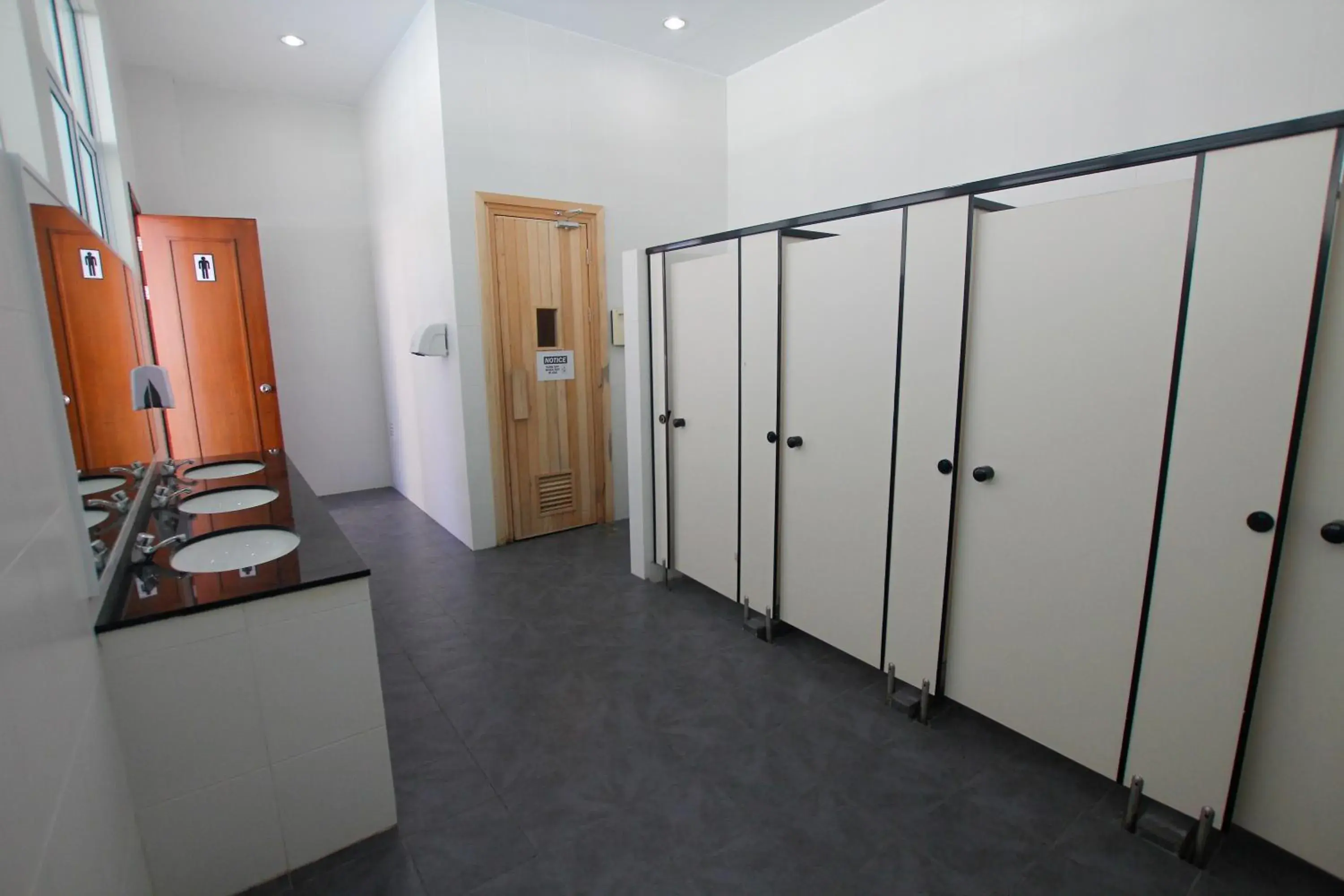 Toilet in Bay Resort by Imperial Suites Miri , Diamond Tower Toilet in Bay Resort by Imperial Suites Miri , Diamond Tower