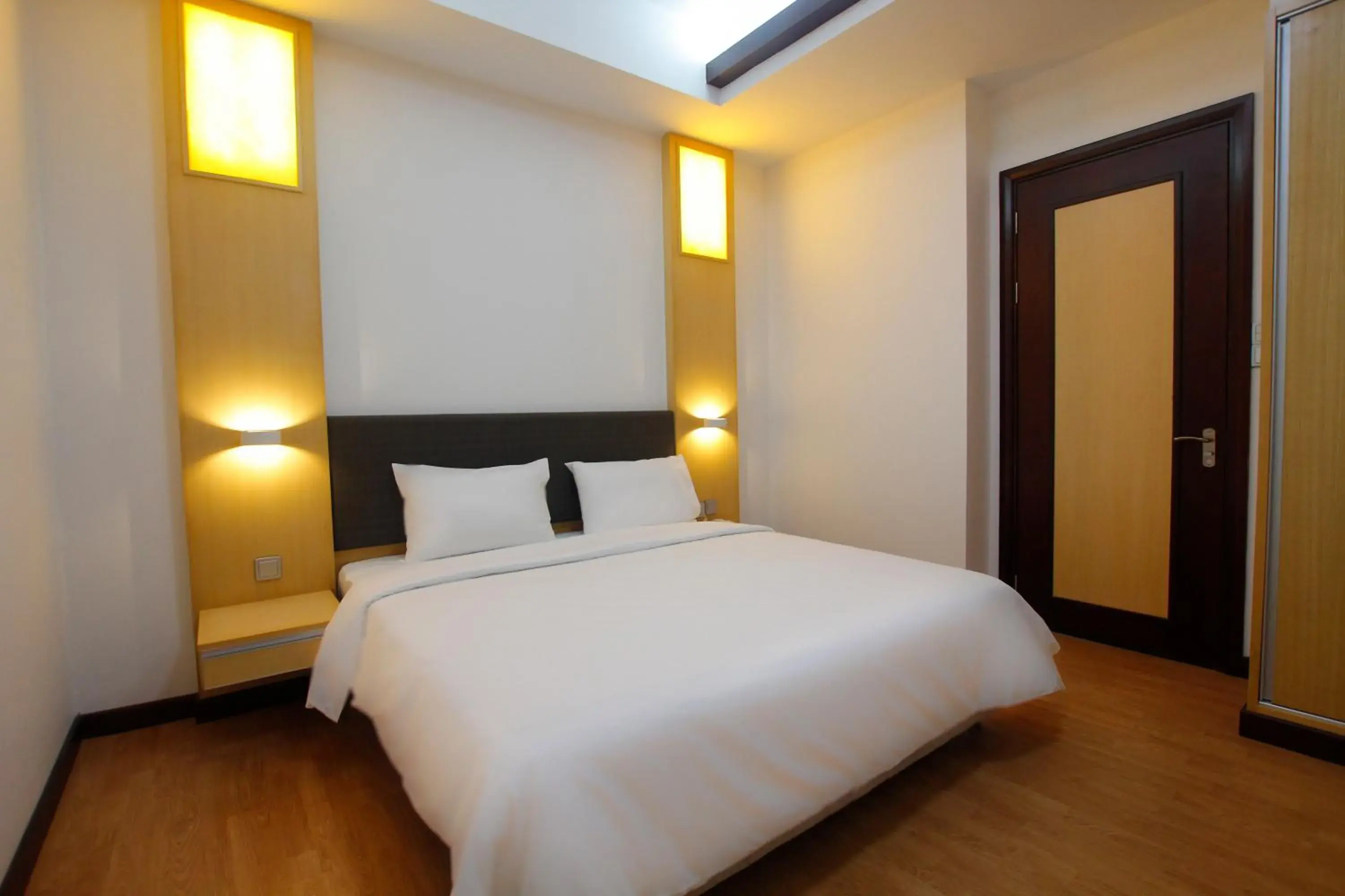 Bed in Bay Resort by Imperial Suites Miri , Diamond Tower Bed in Bay Resort by Imperial Suites Miri , Diamond Tower