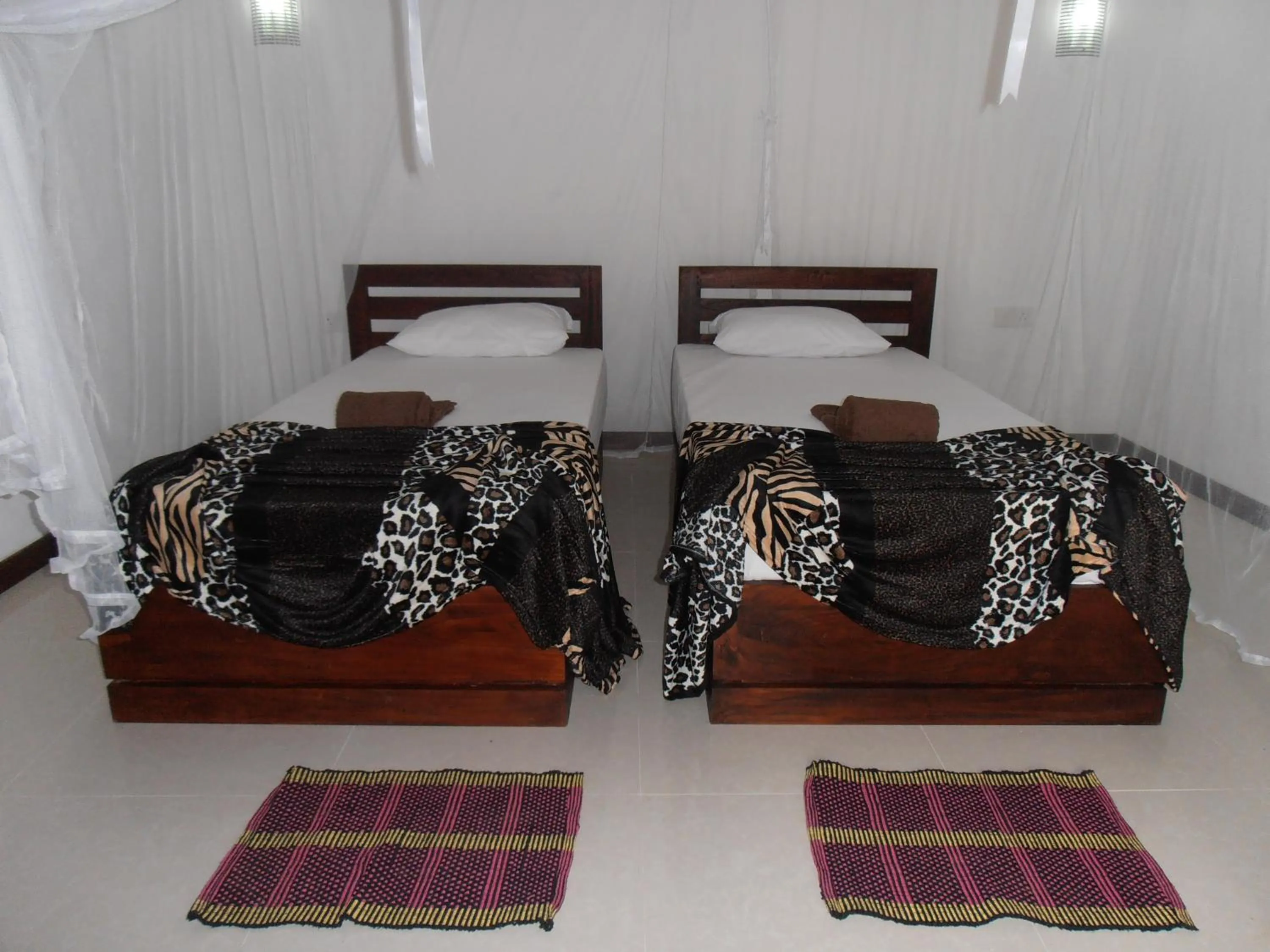 Photo of the whole room, Bed in Little Cottage