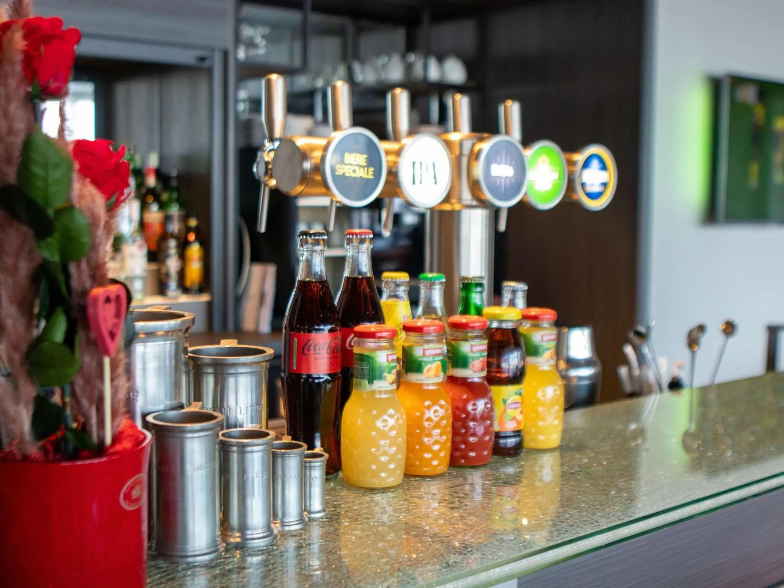 Lounge or bar in Mercure Dieppe La Présidence Lounge or bar in Mercure Dieppe La Présidence