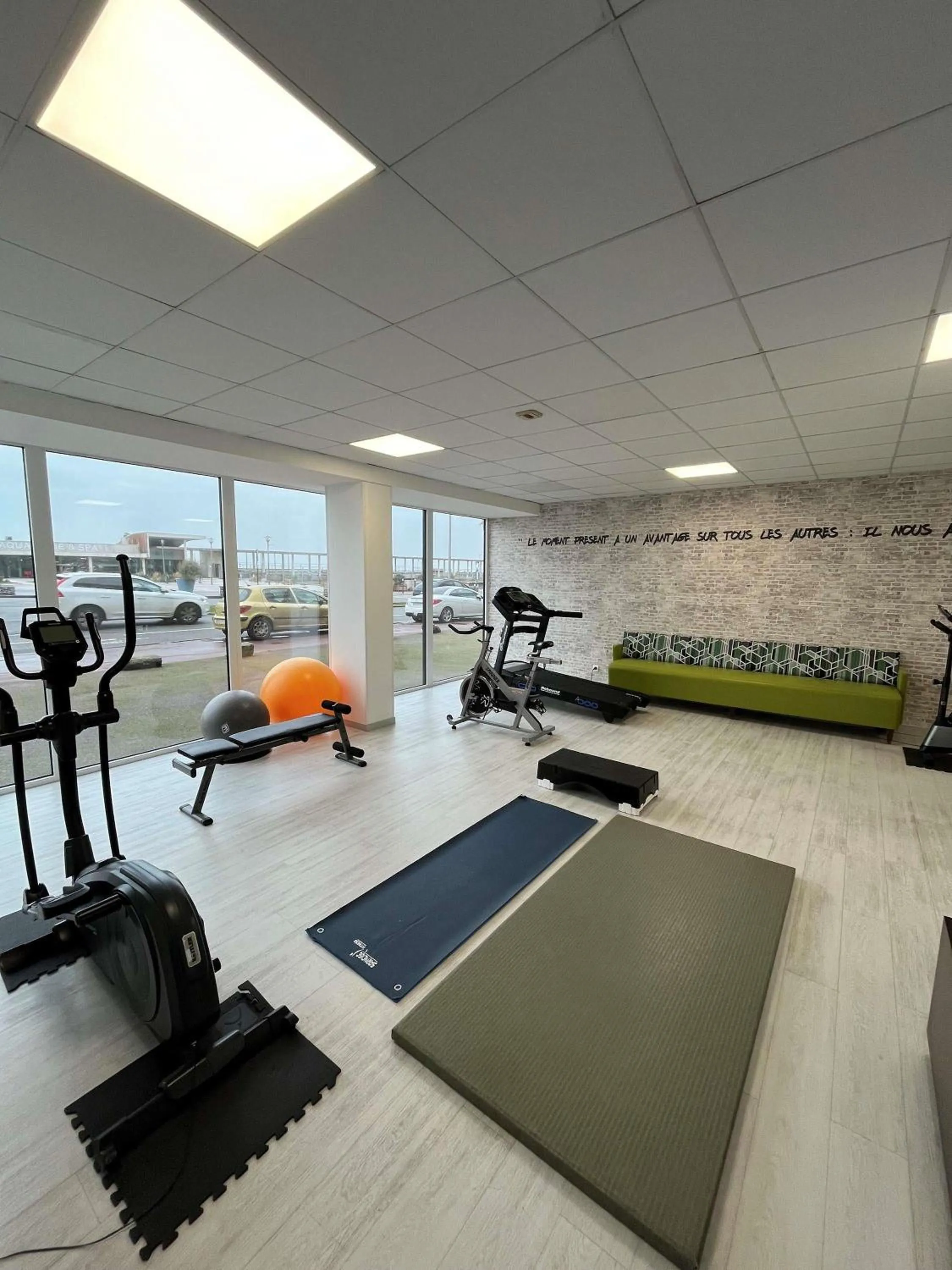 Fitness centre/facilities in Mercure Dieppe La Présidence