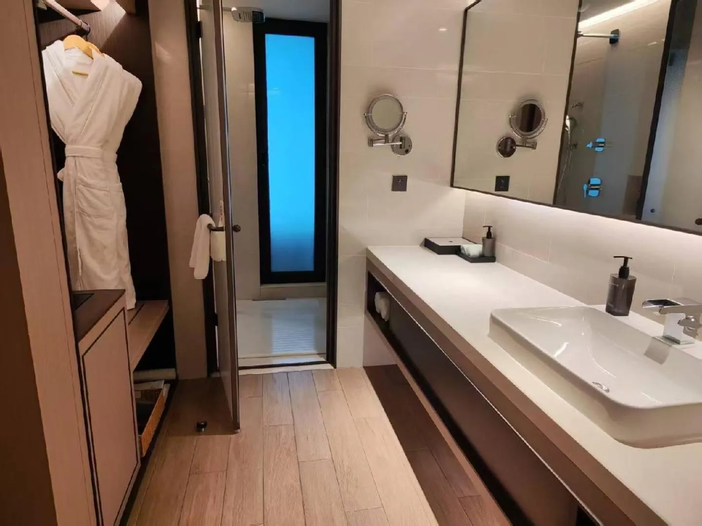 Property building in JOYA Hotel Chengdu High Technology