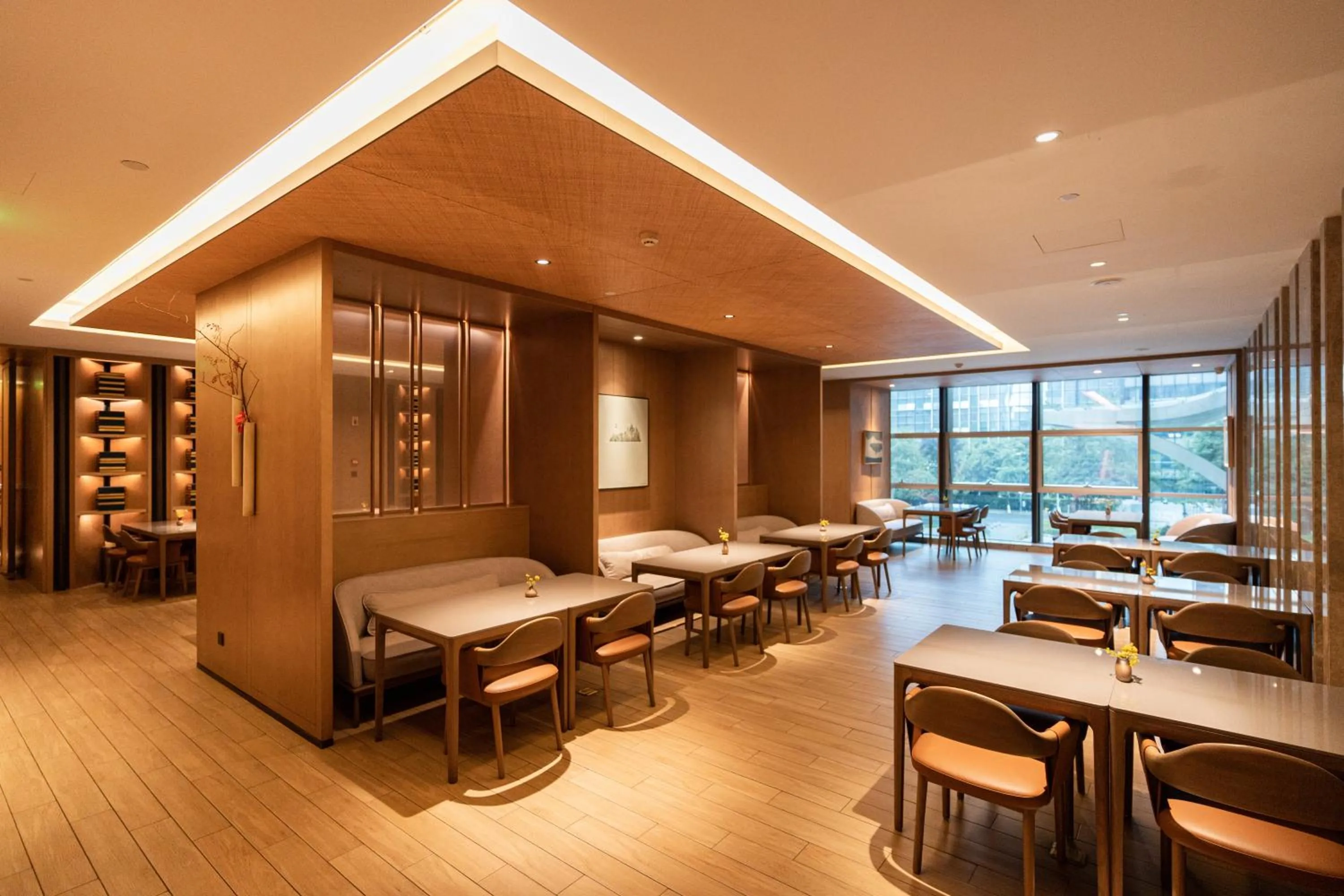 Restaurant/places to eat in JOYA Hotel Chengdu High Technology
