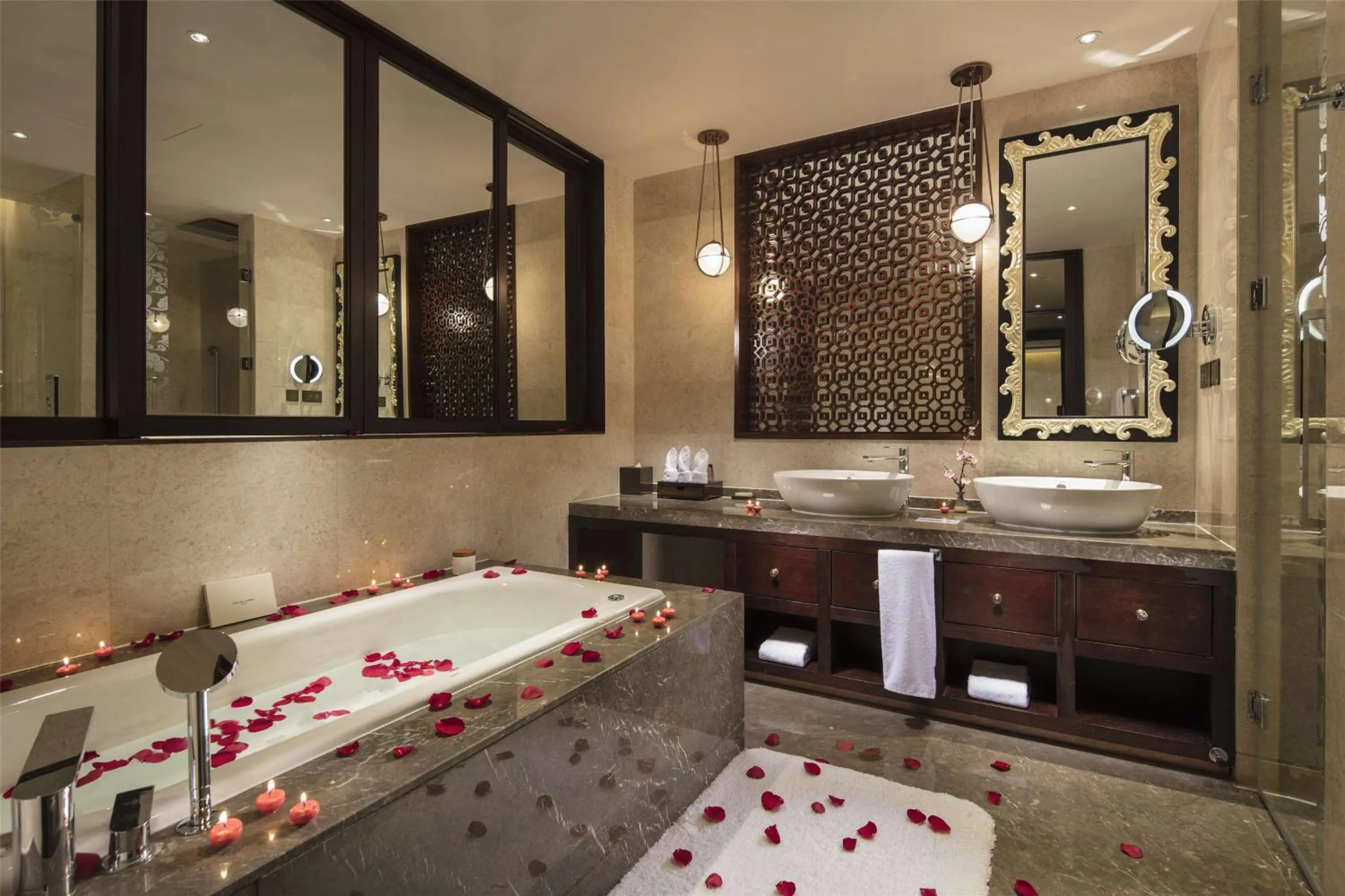 Bathroom in Hilton Linzhi Resort