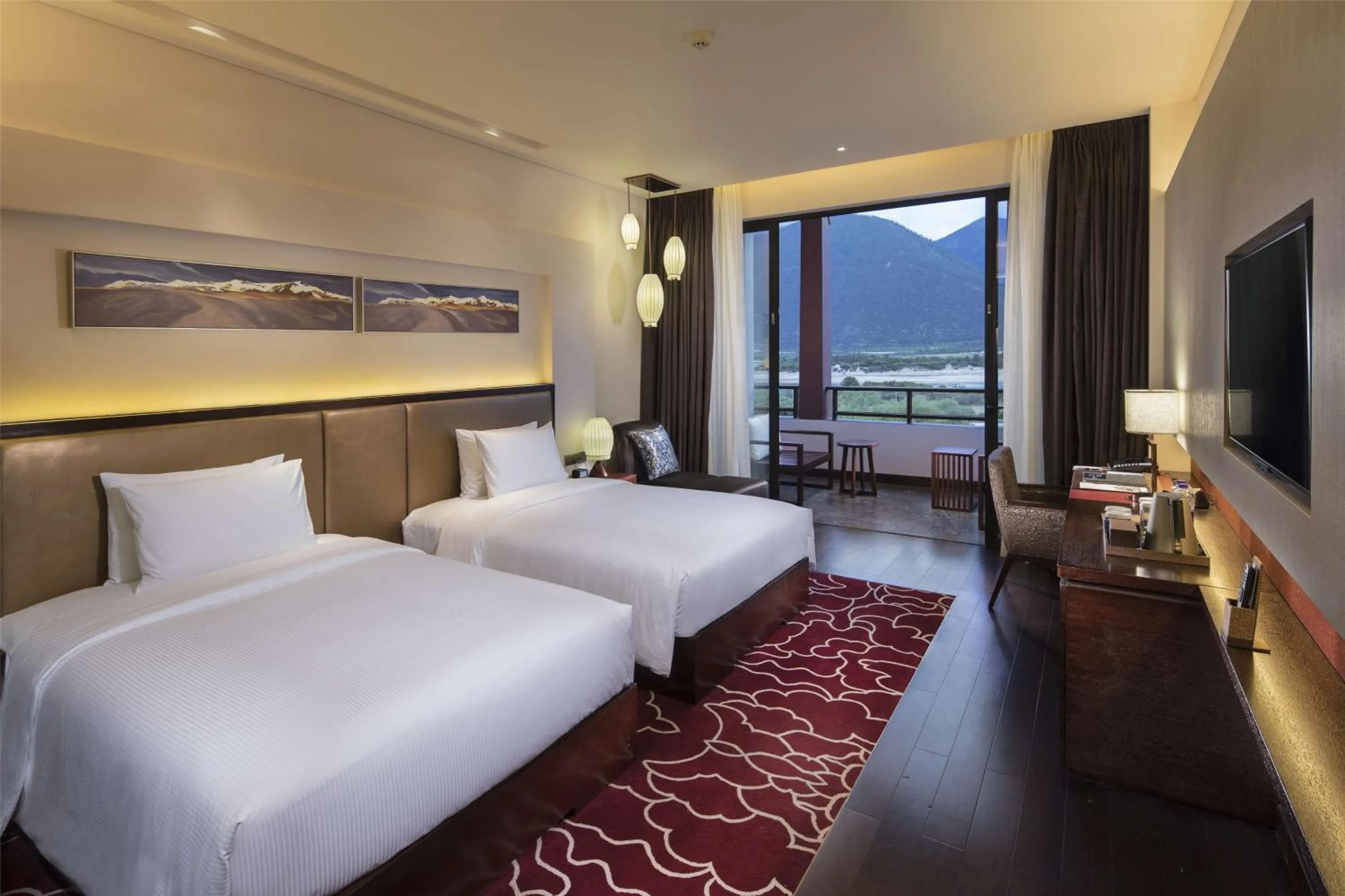 Bedroom, Bed in Hilton Linzhi Resort