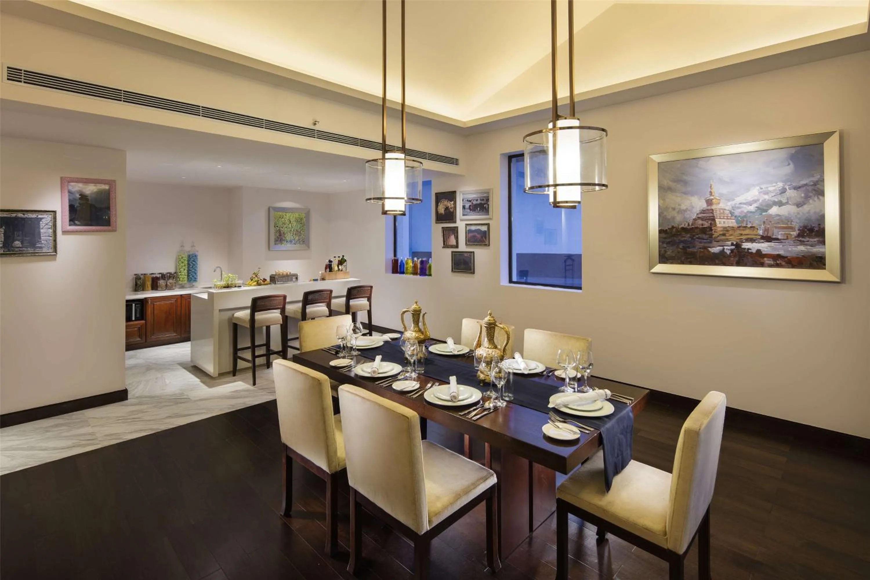 Living room in Hilton Linzhi Resort