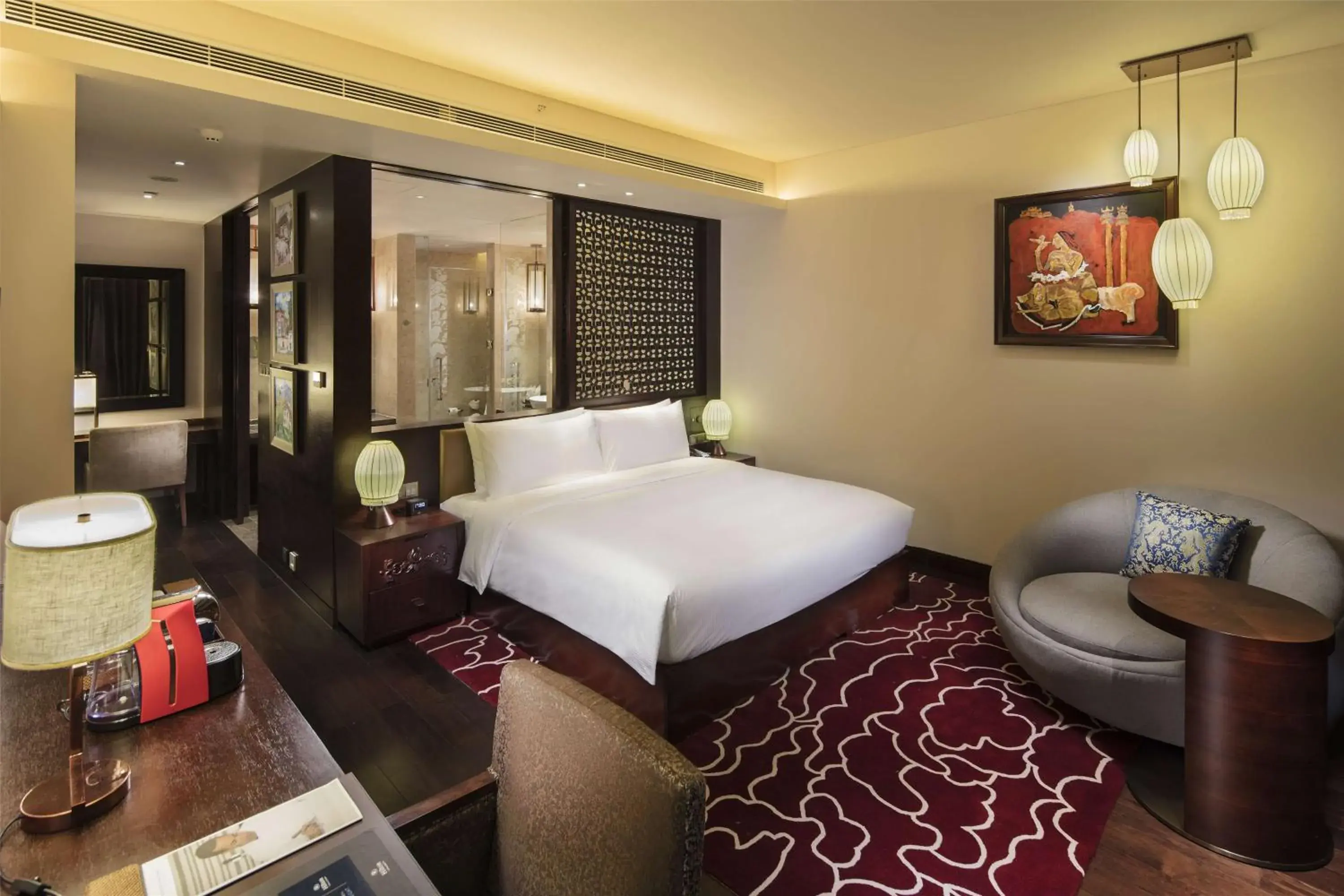 Bedroom, Bed in Hilton Linzhi Resort Bedroom, Bed in Hilton Linzhi Resort