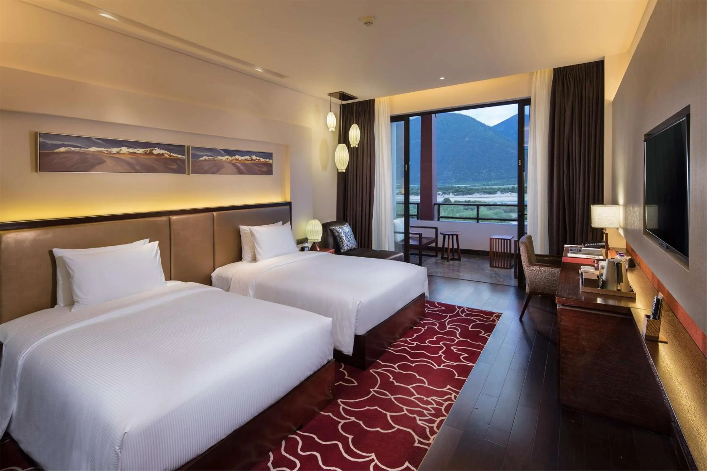 Bedroom, Bed in Hilton Linzhi Resort