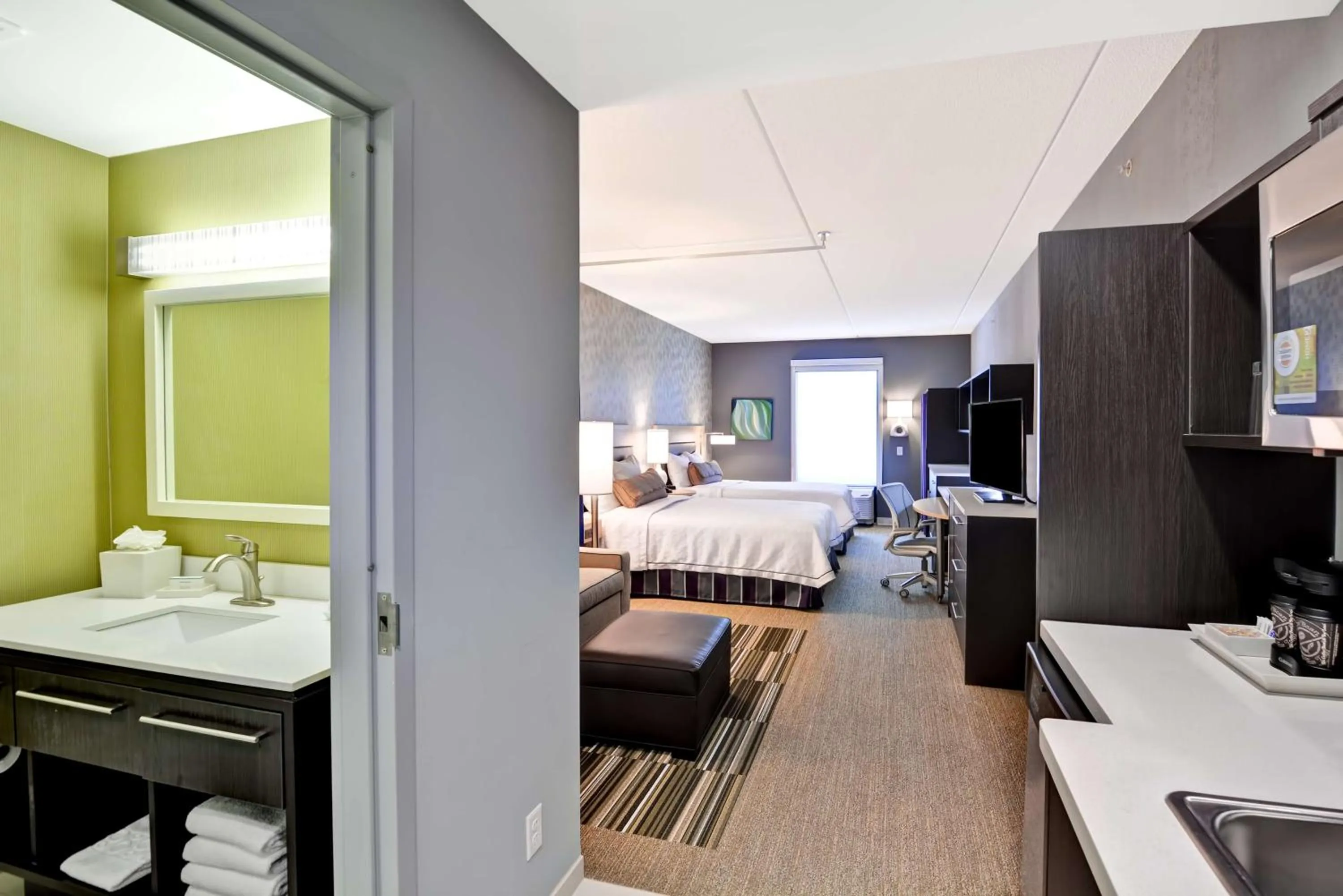 Bedroom, Bed in Home2 Suites By Hilton Stafford Quantico