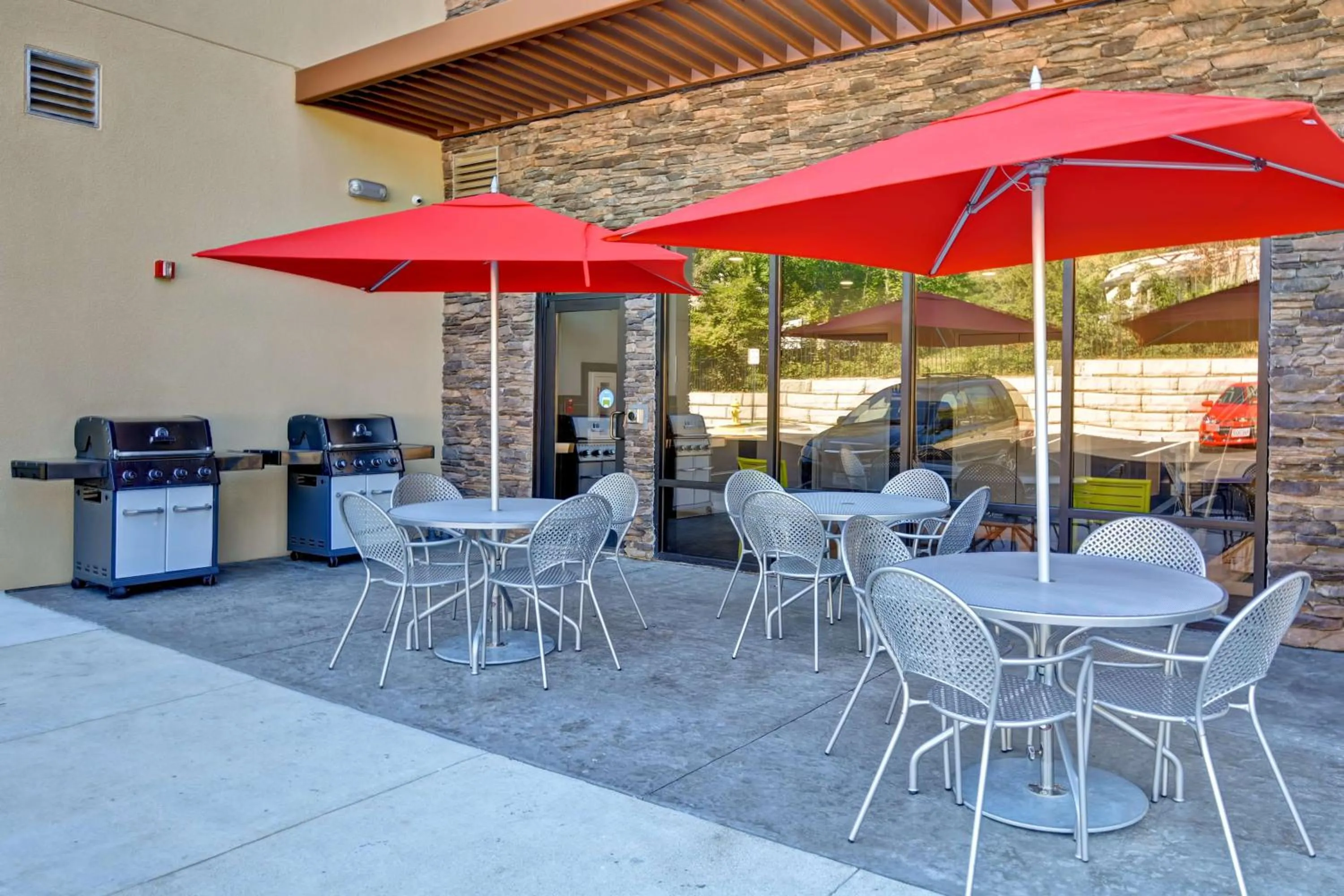 Patio in Home2 Suites By Hilton Stafford Quantico