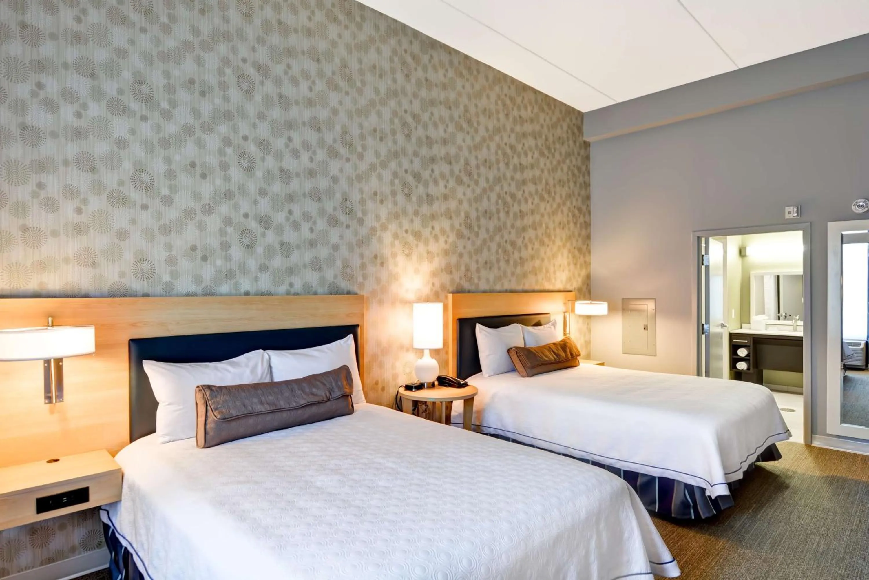 Bed in Home2 Suites By Hilton Stafford Quantico