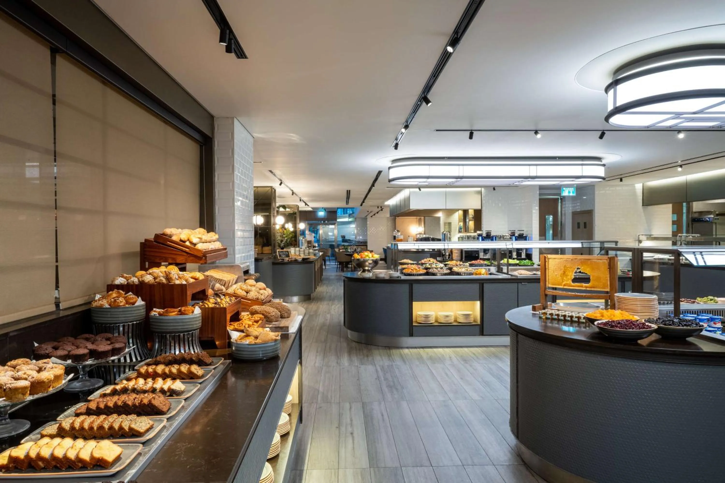 Breakfast in The Vista At Hilton Tel Aviv