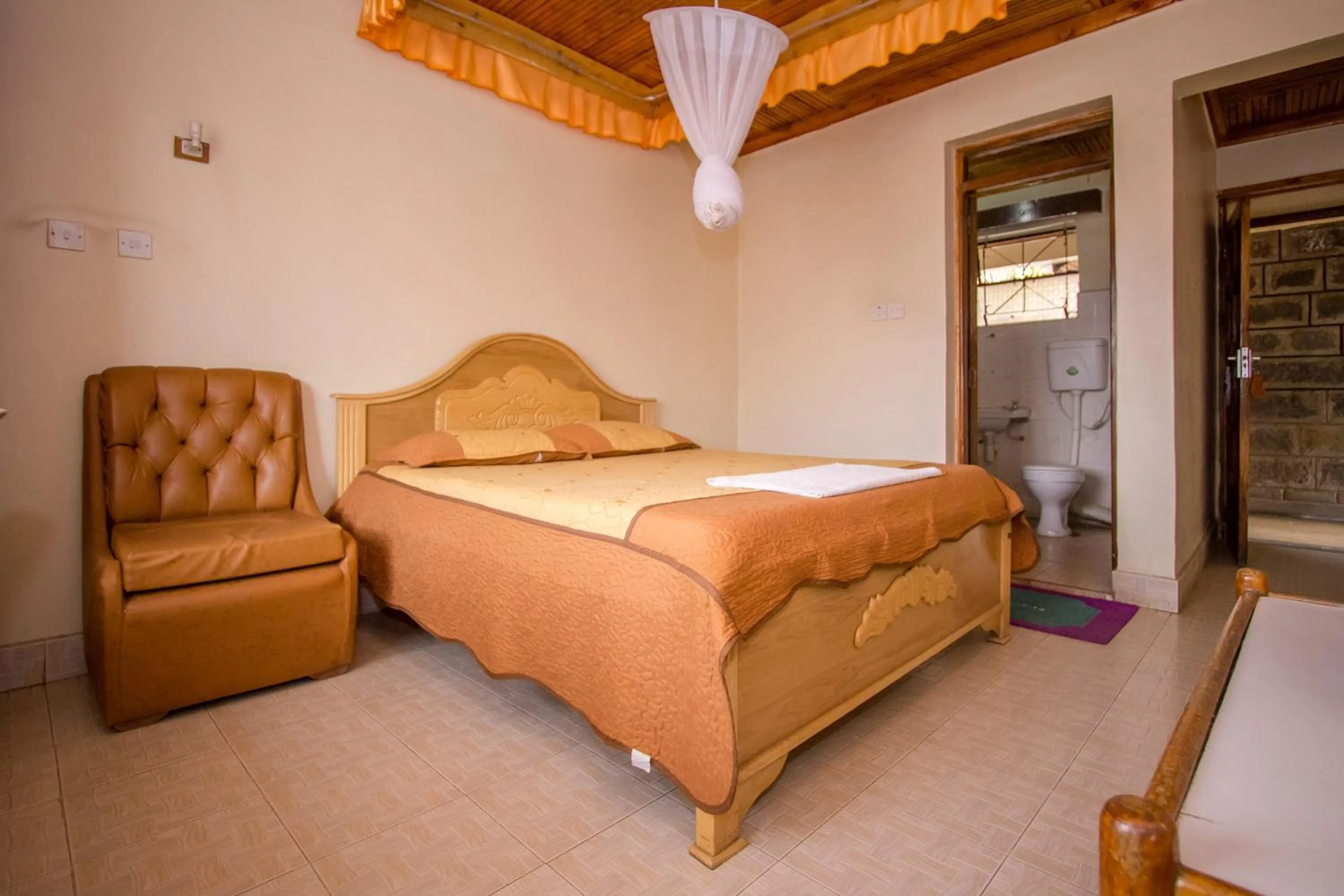 Bed in Hotel Genevieve