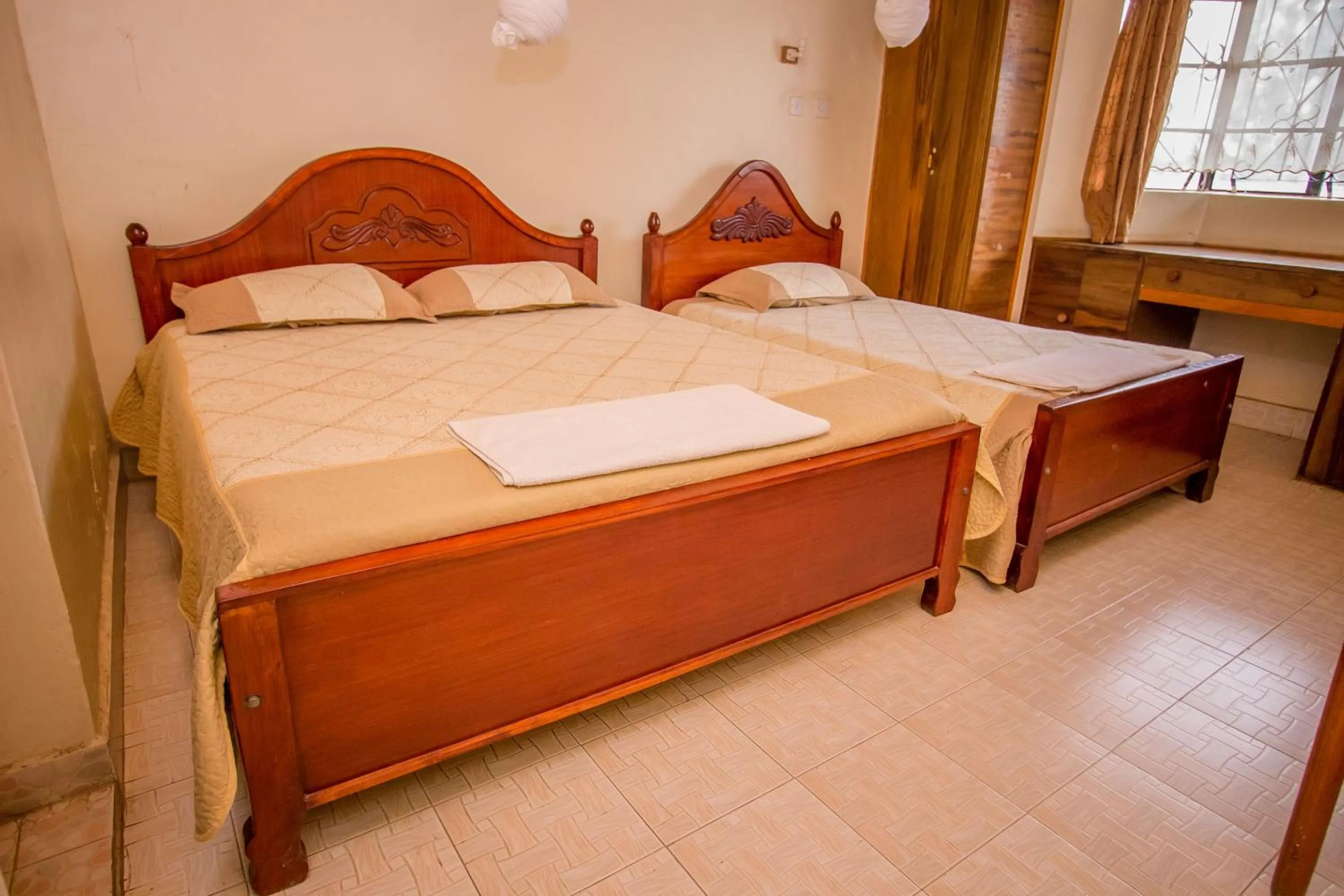 Bed in Hotel Genevieve