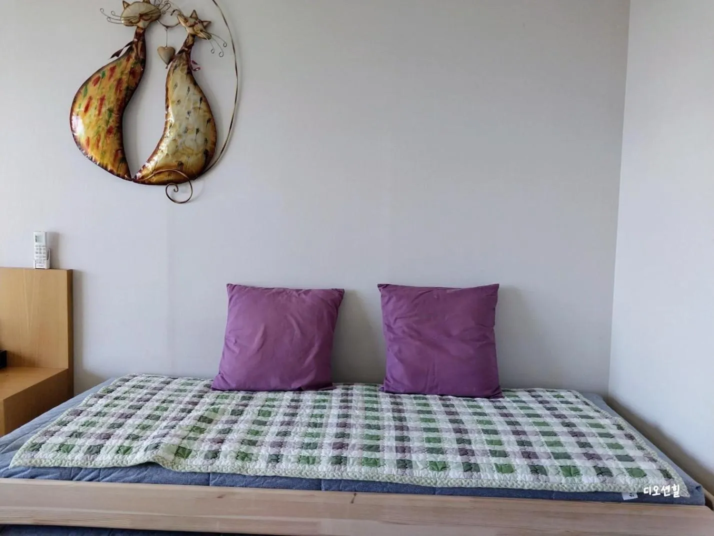 Seating area, Bed in Jeju the Ocean Hill Pension