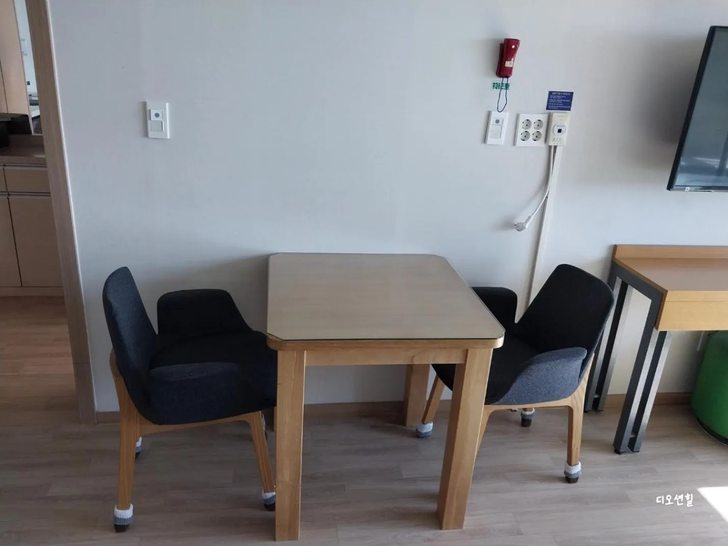 Dining area in Jeju the Ocean Hill Pension