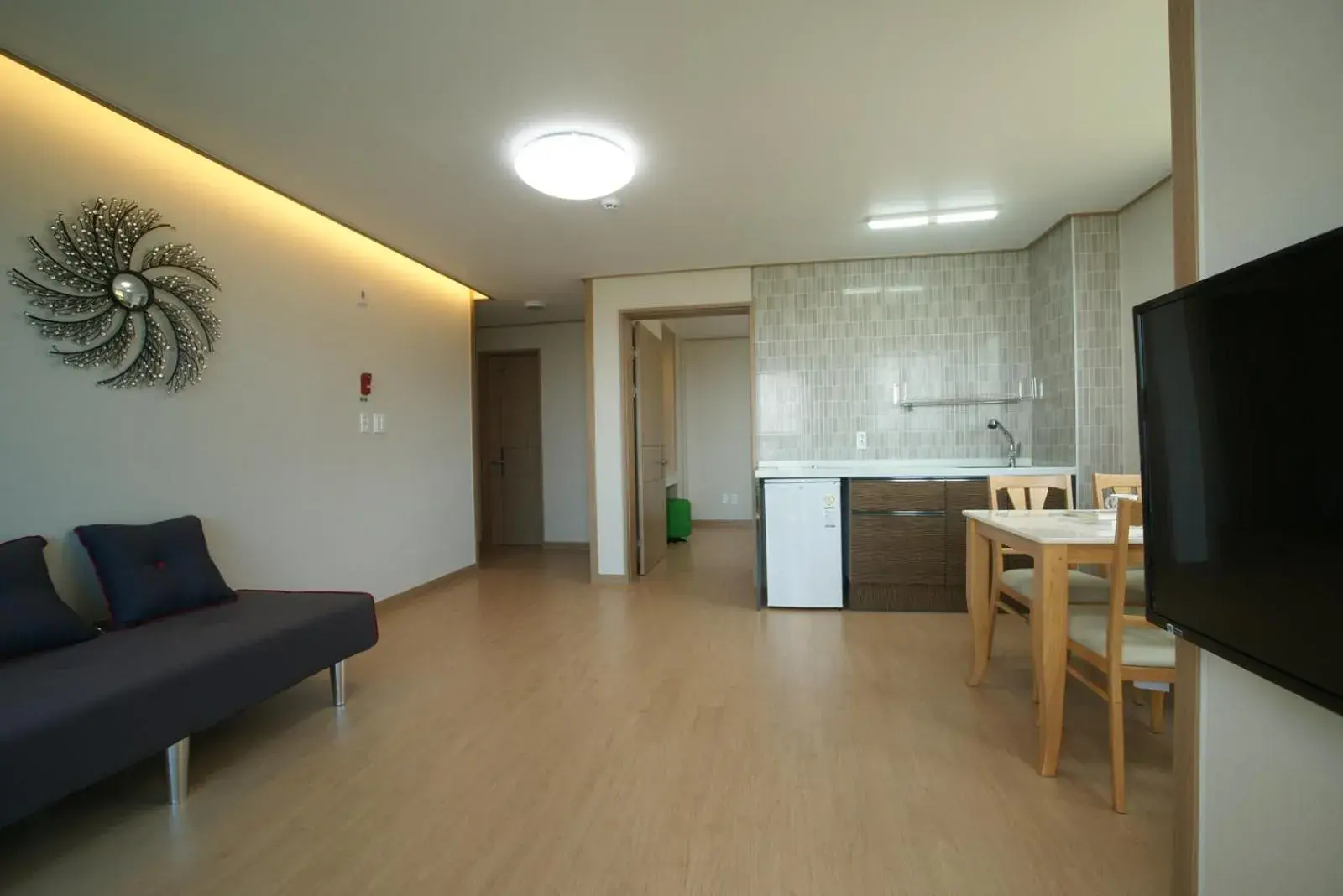 Family Room with Balcony in Jeju the Ocean Hill Pension Family Room with Balcony in Jeju the Ocean Hill Pension
