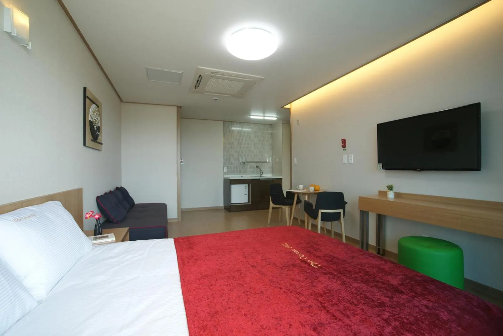 Bed in Jeju the Ocean Hill Pension