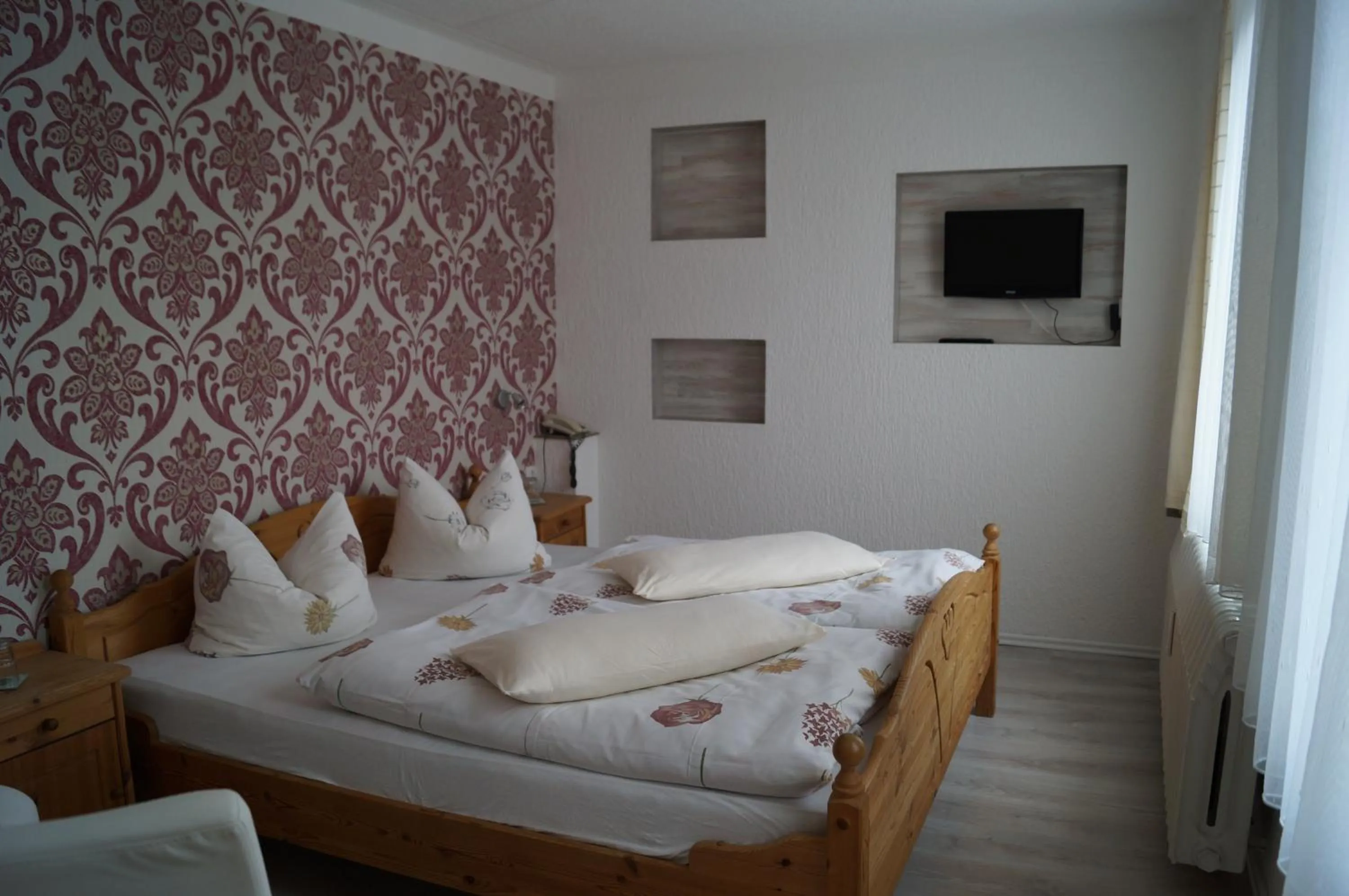 Photo of the whole room, Bed in Hotel Am Kurpark