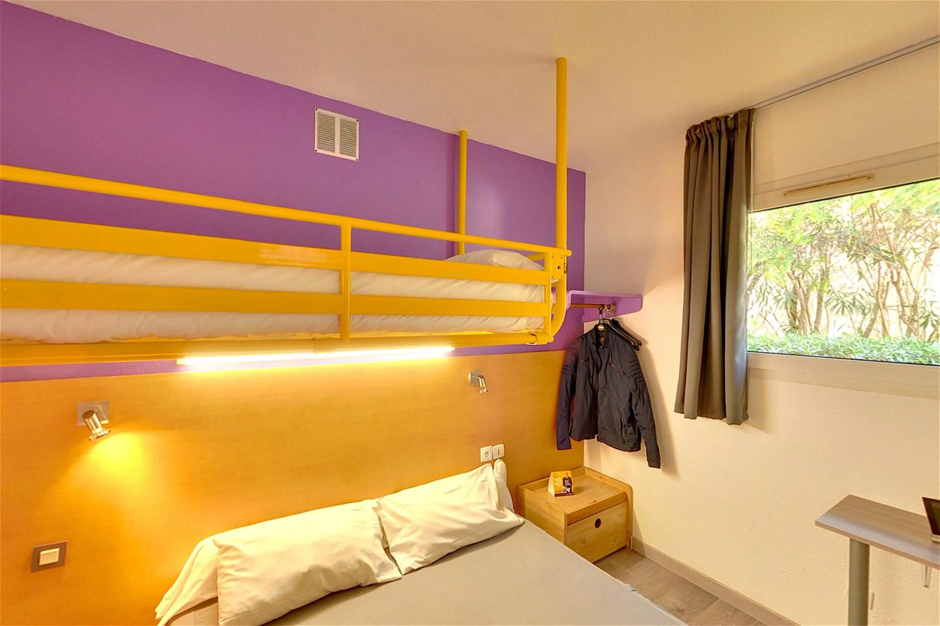 Seating area in The Originals Access, Hôtel Béziers Est