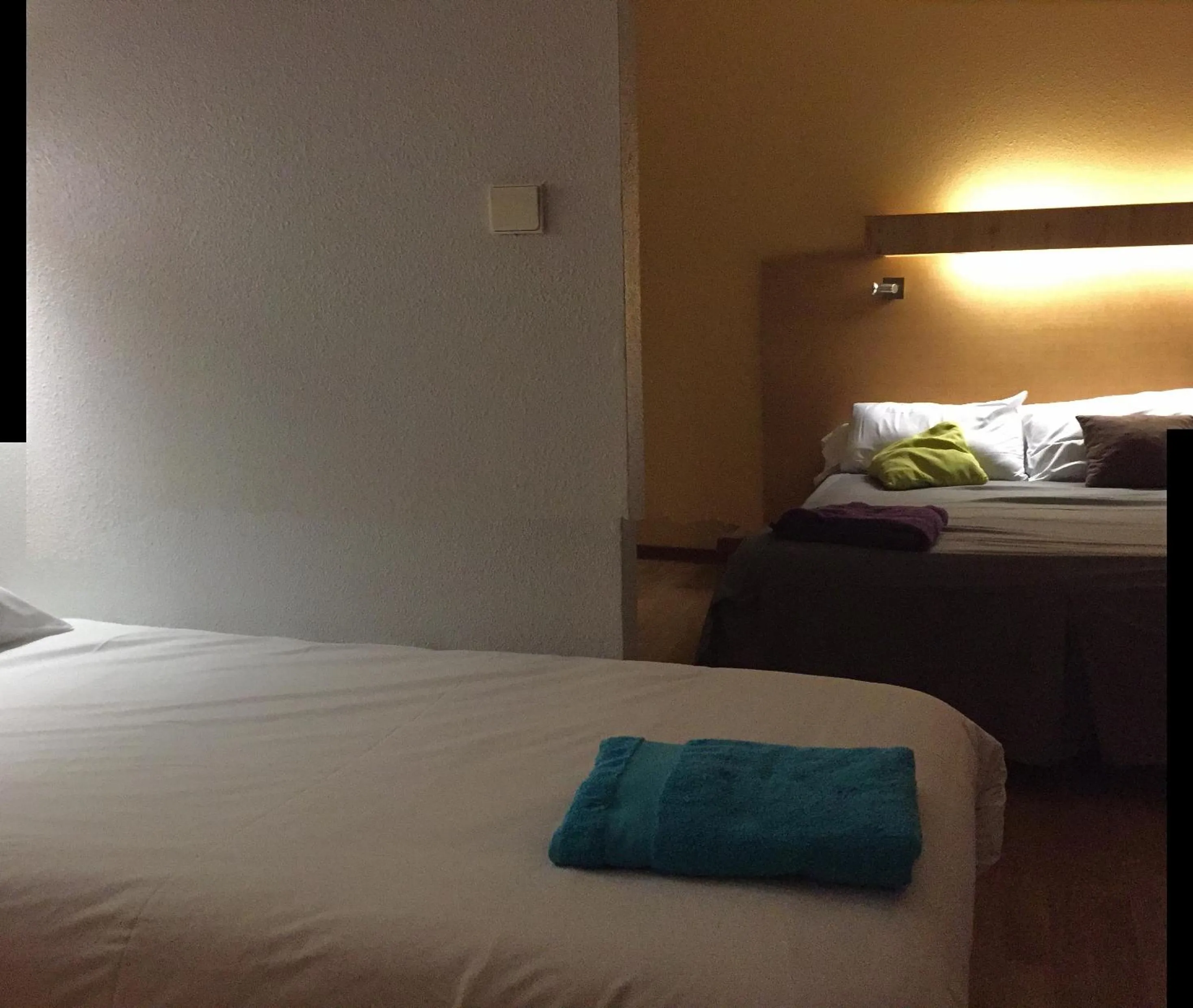 Balcony/Terrace in The Originals Access, Hôtel Béziers Est