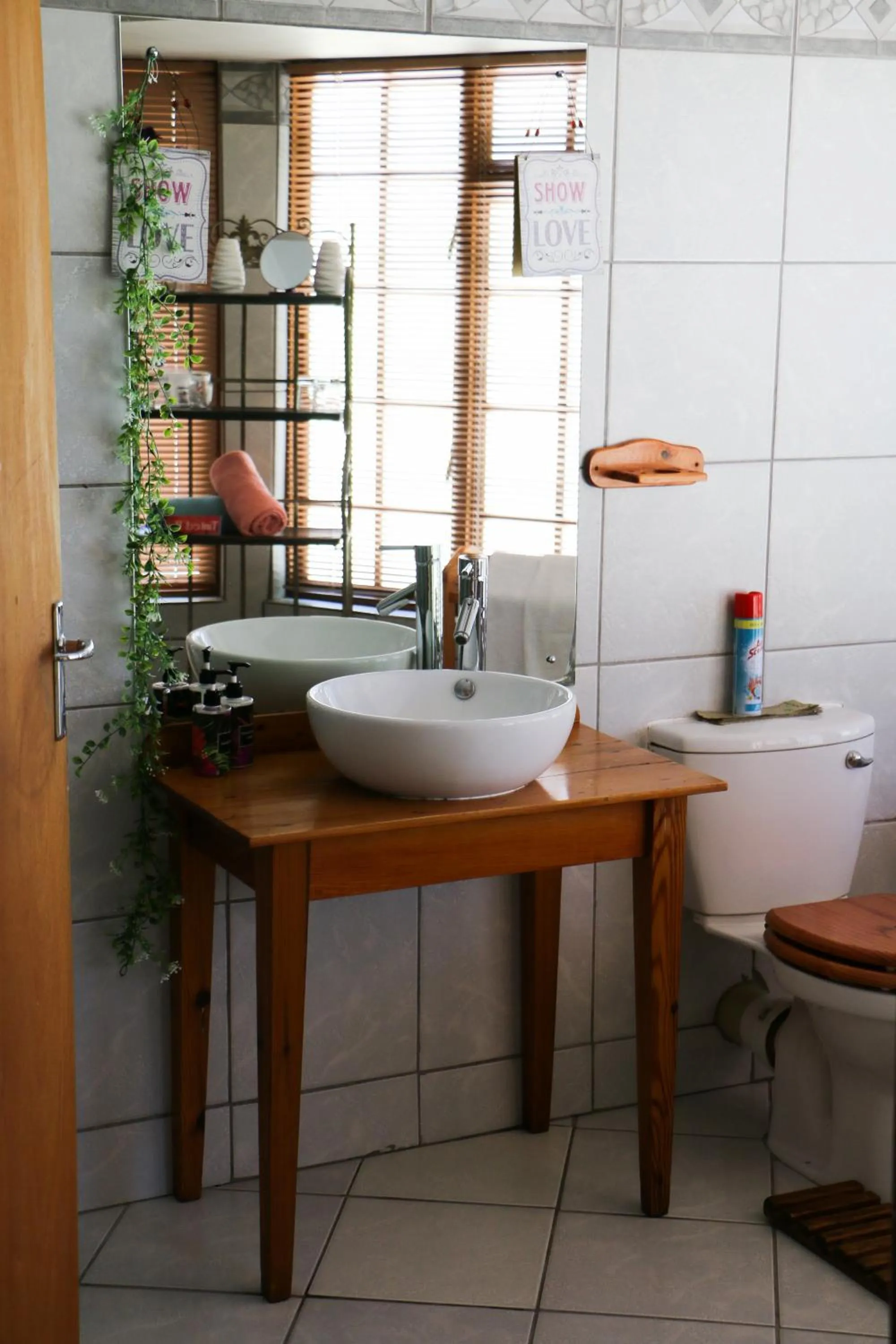 Bathroom in Daisy Country Lodge