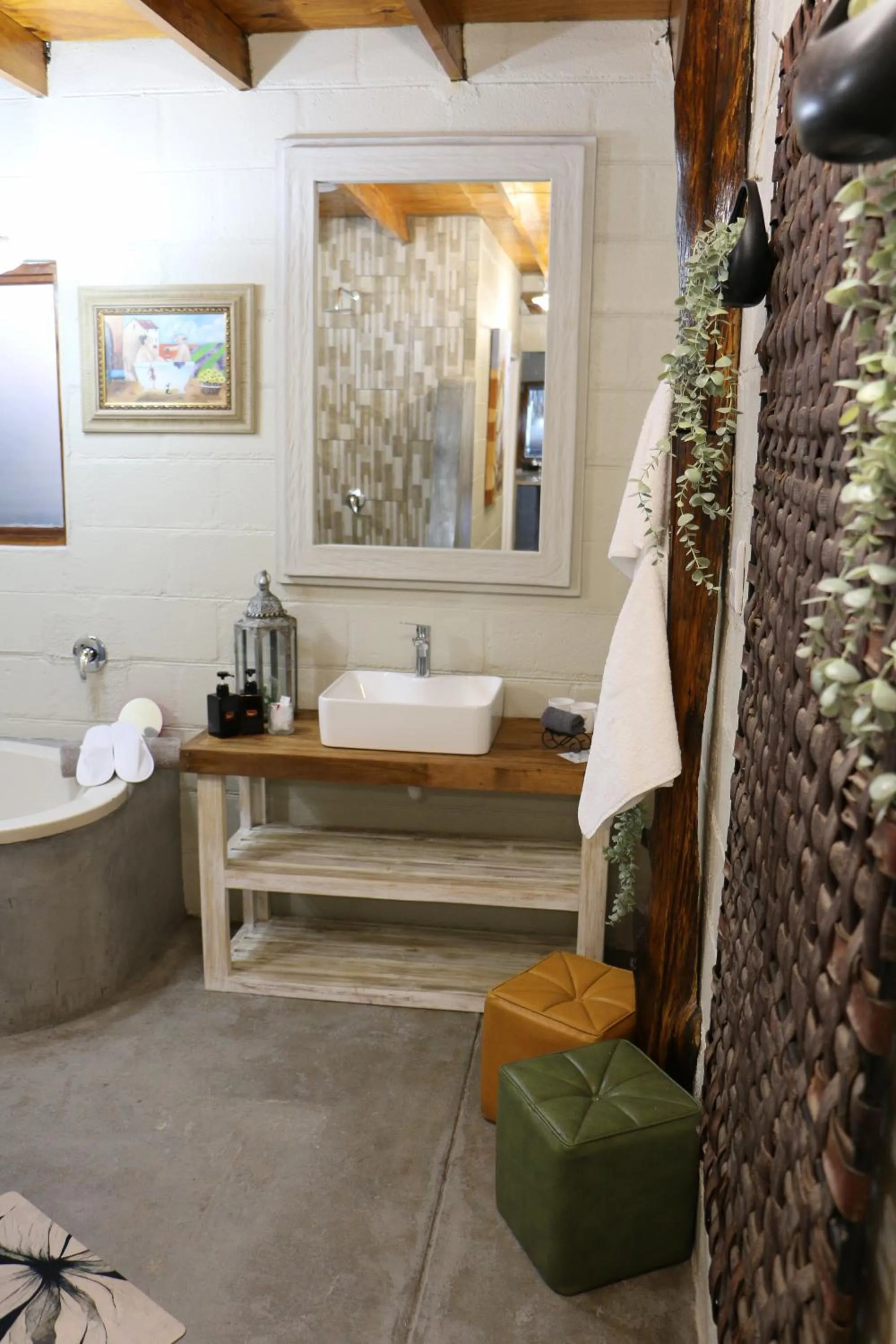 Bathroom in Daisy Country Lodge