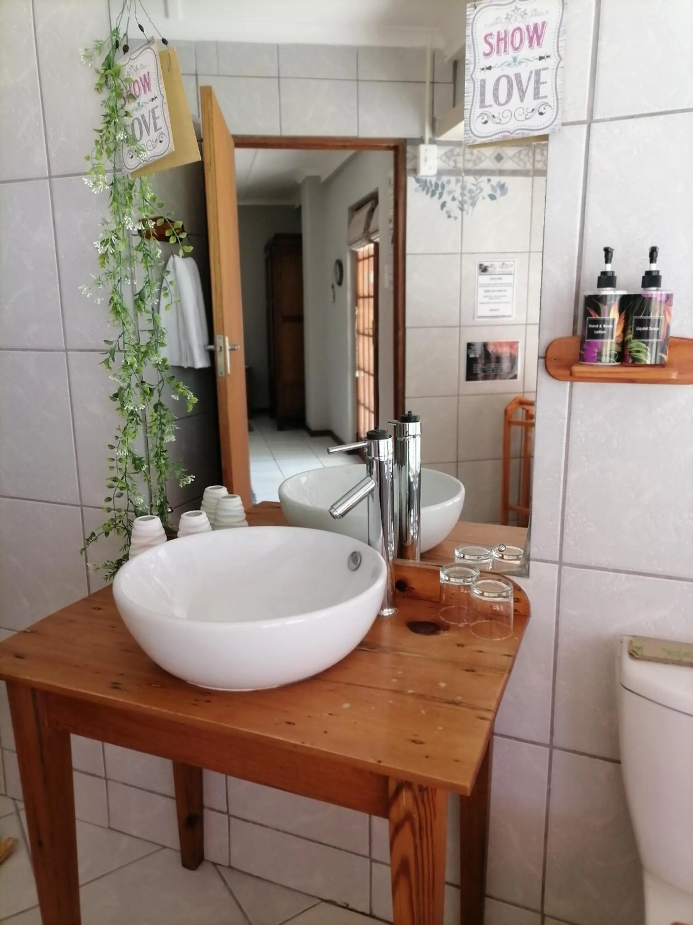 Bathroom in Daisy Country Lodge