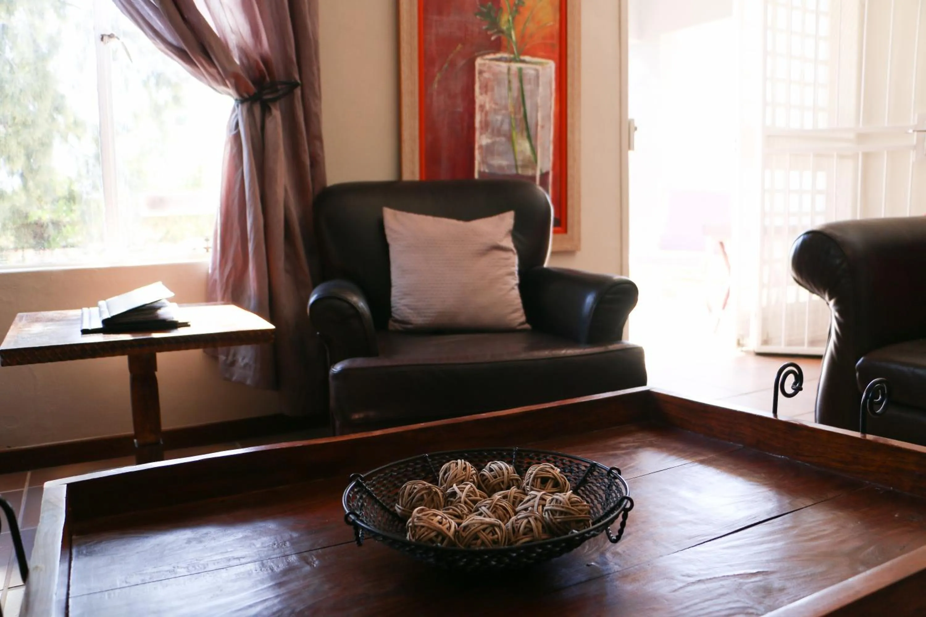 Seating area in Daisy Country Lodge